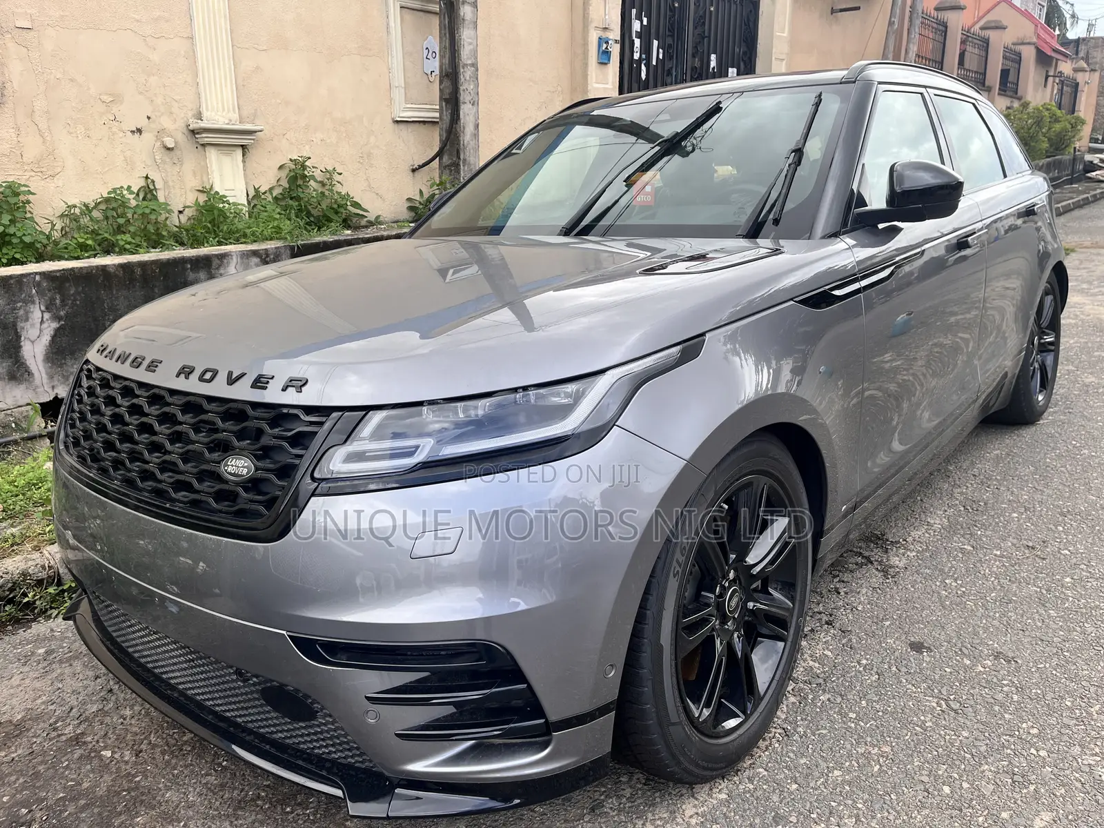 Land Rover Range Rover Velar R-Dynamic HSE 2021 Gray