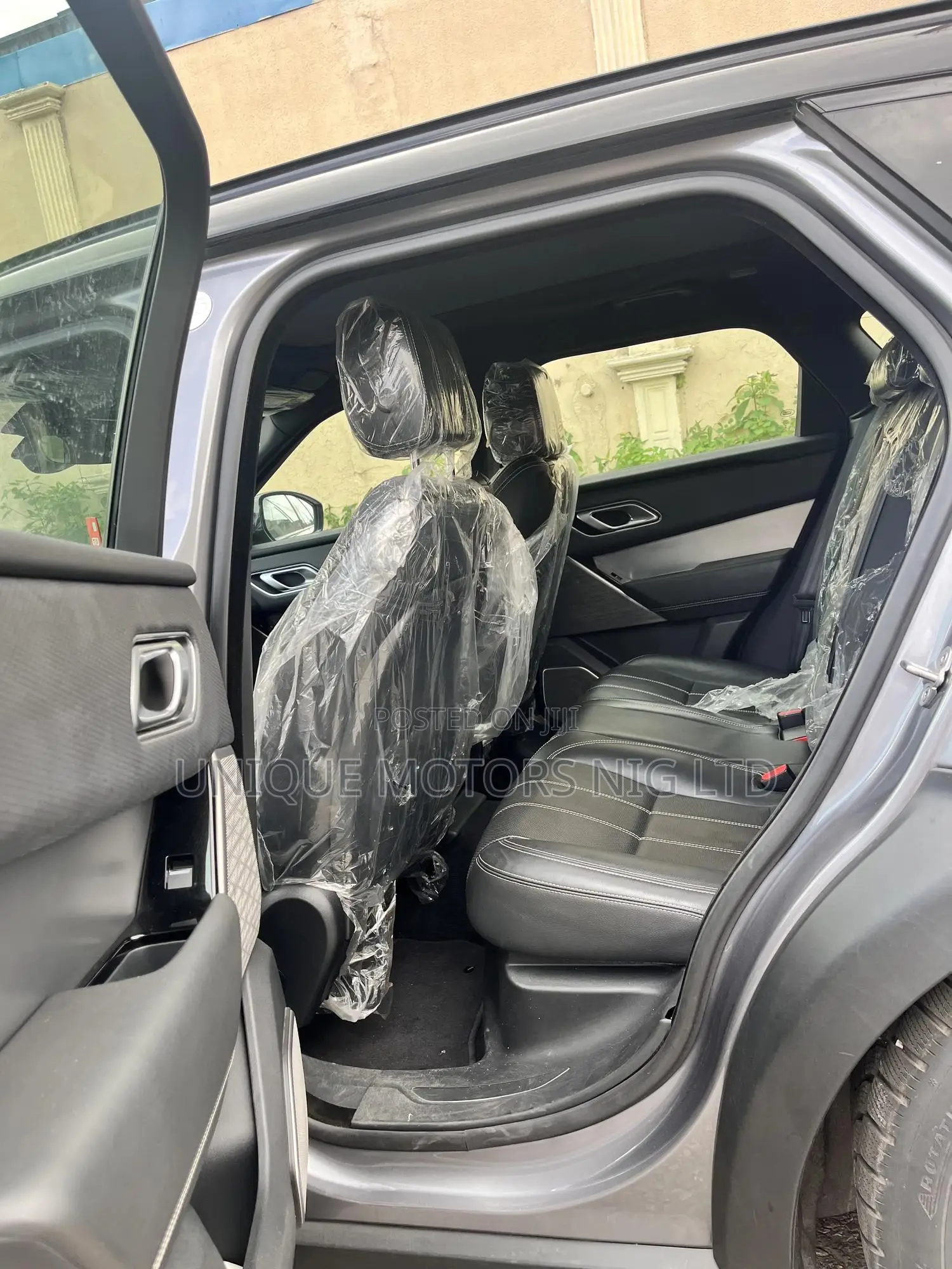 Land Rover Range Rover Velar R-Dynamic HSE 2021 Gray