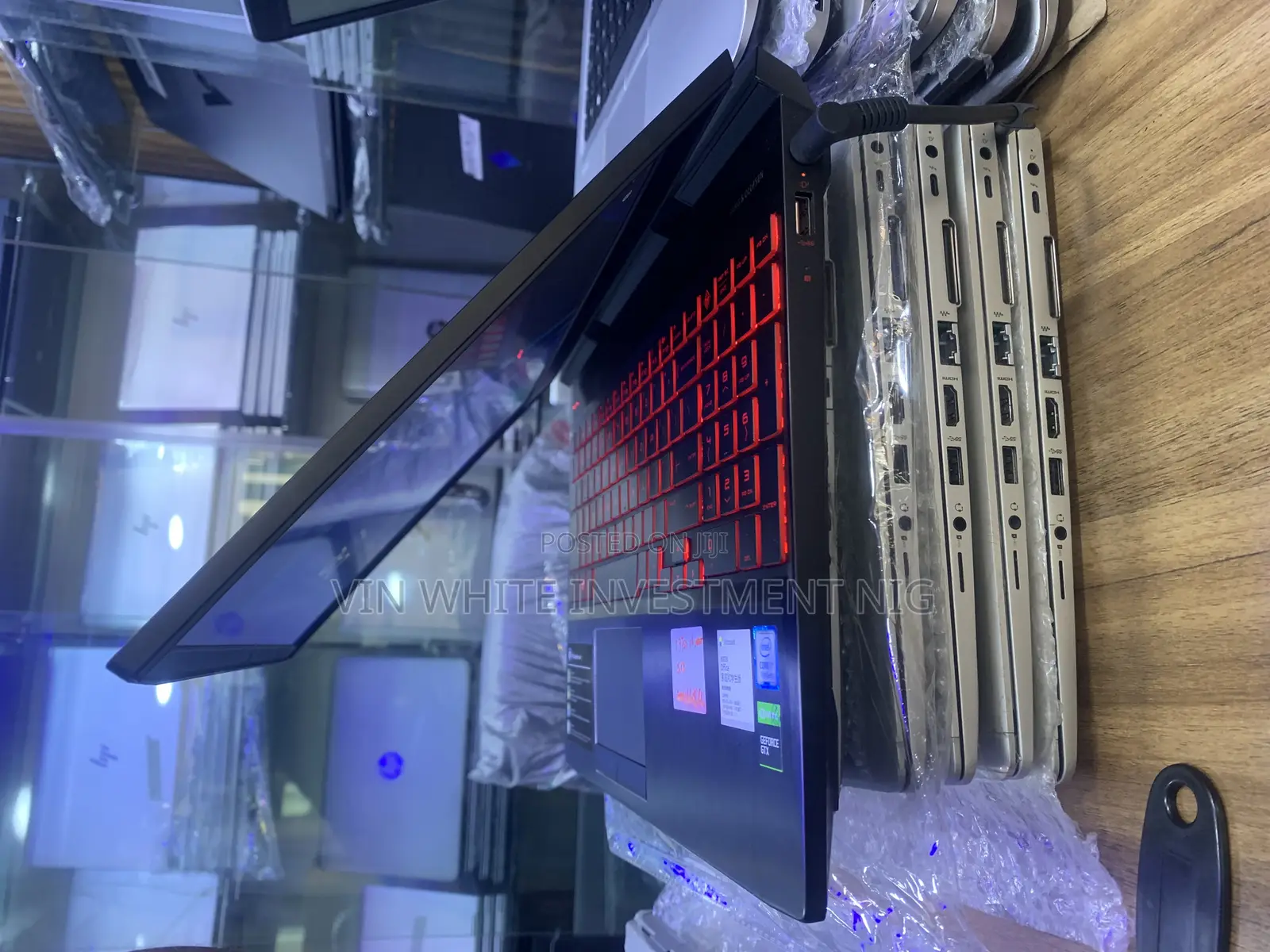 Laptop HP Omen 15-Dh002nr 16GB Intel Core I7 SSD 512GB