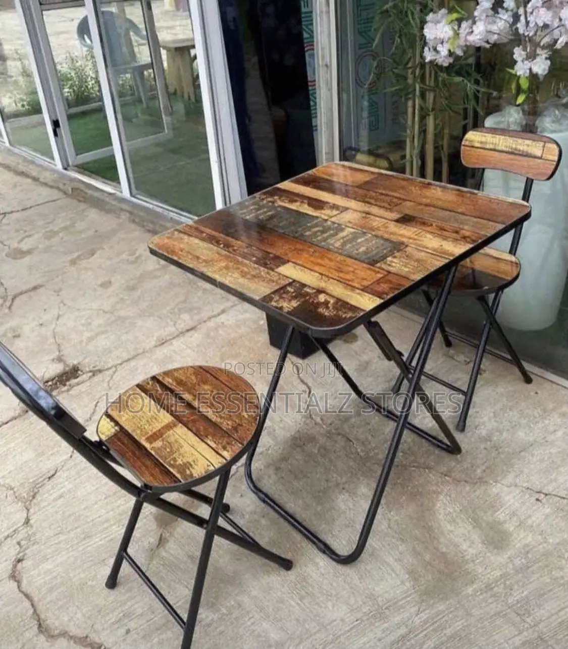 Reading Table and 2 Chairs