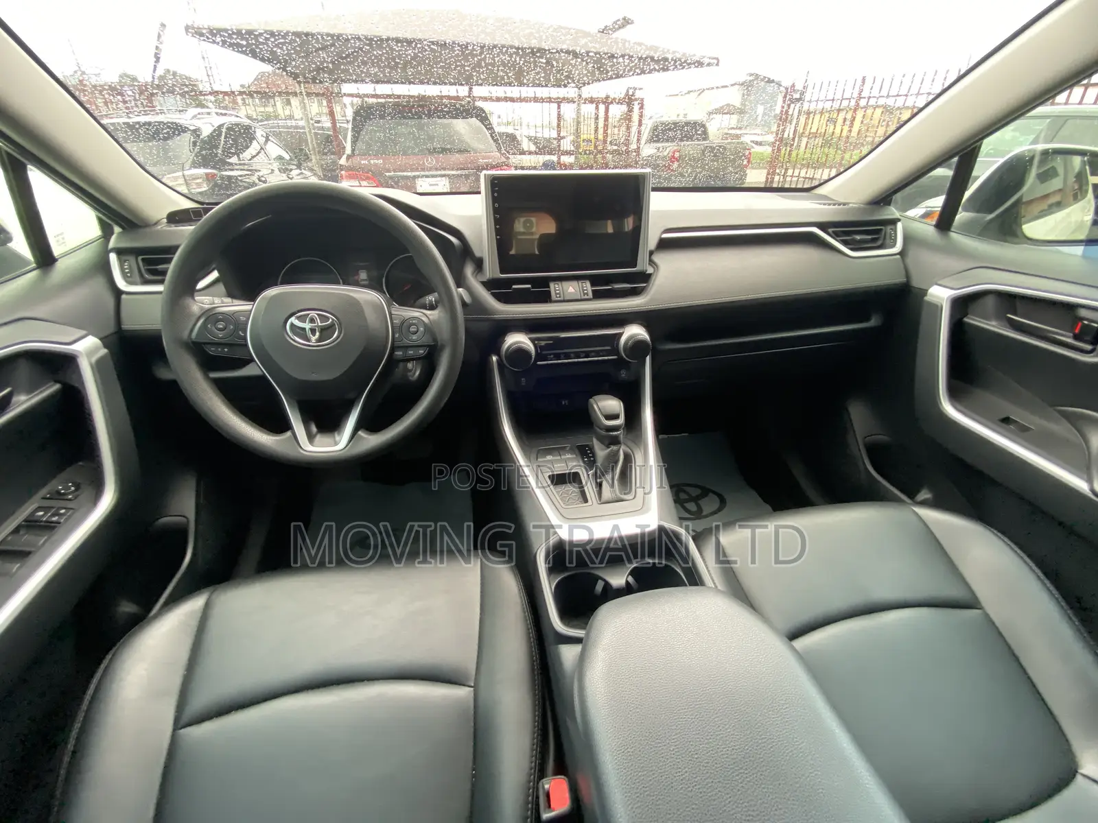 Toyota RAV4 2021 White