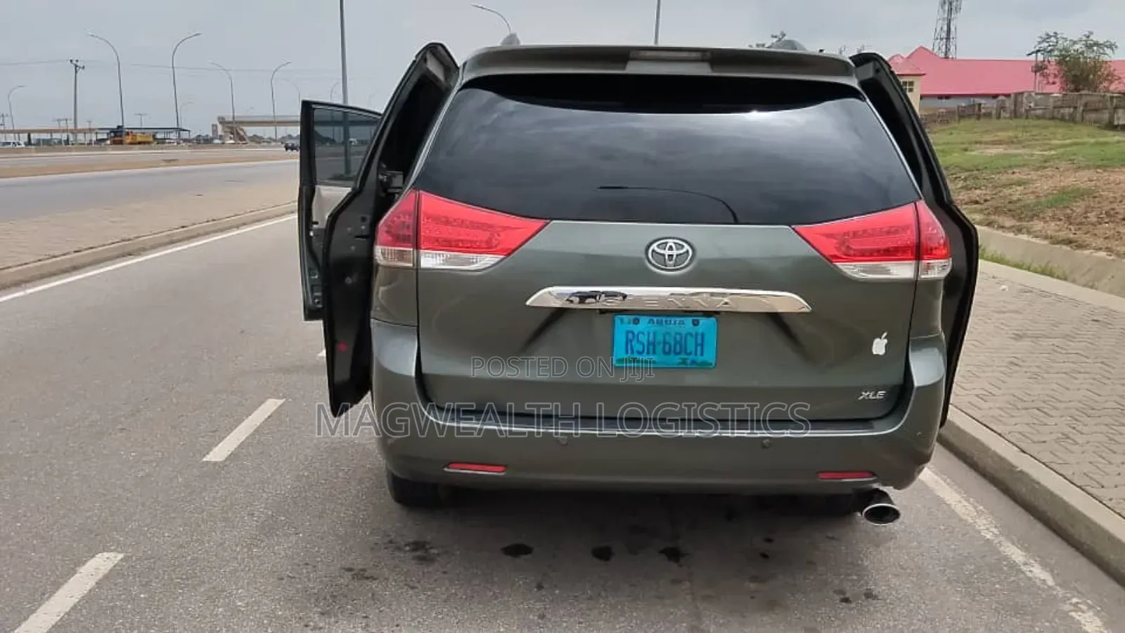 Toyota Sienna for Available for Hire