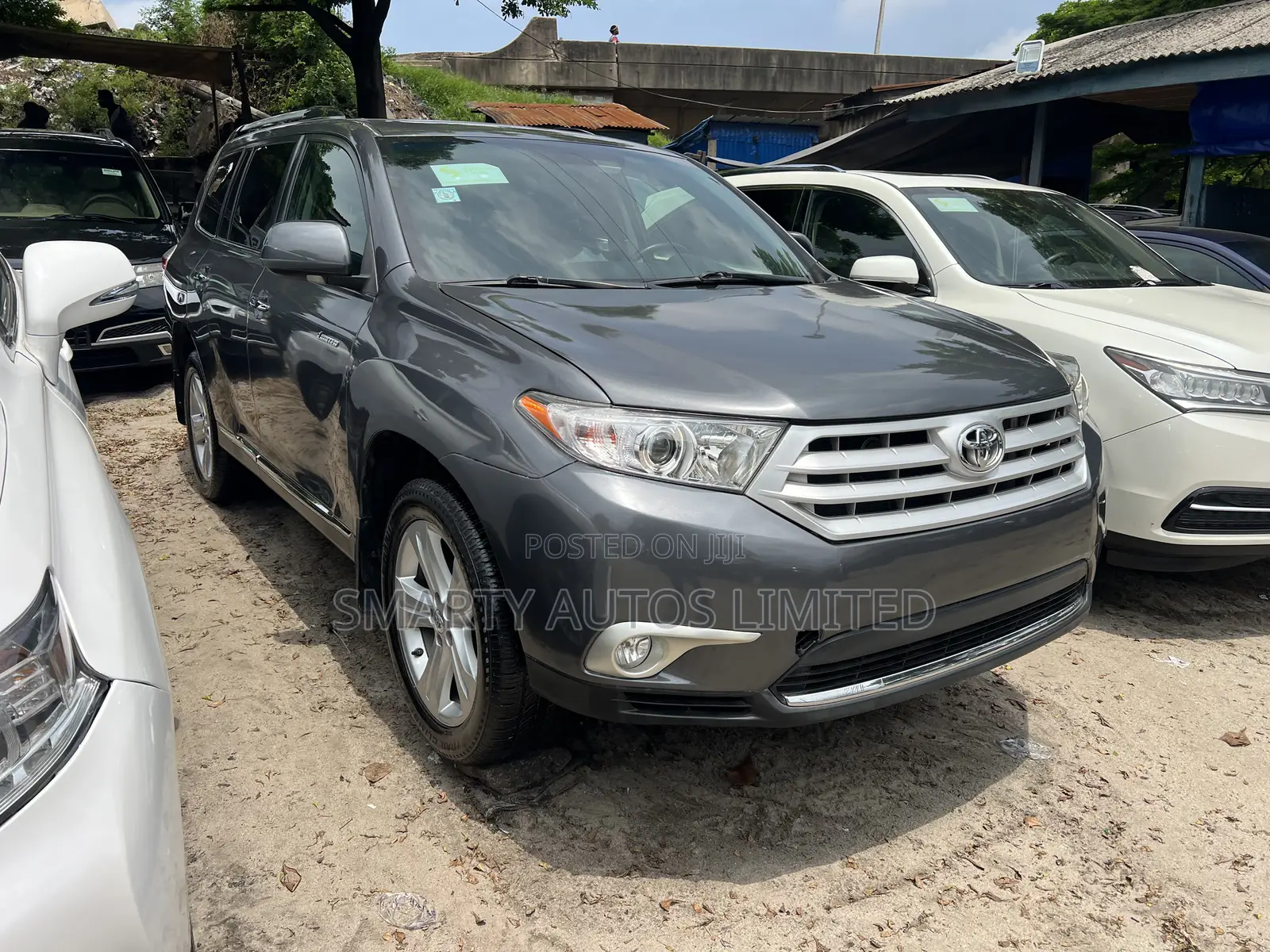 Toyota Highlander Limited 3.5l 4WD 2013 Gray
