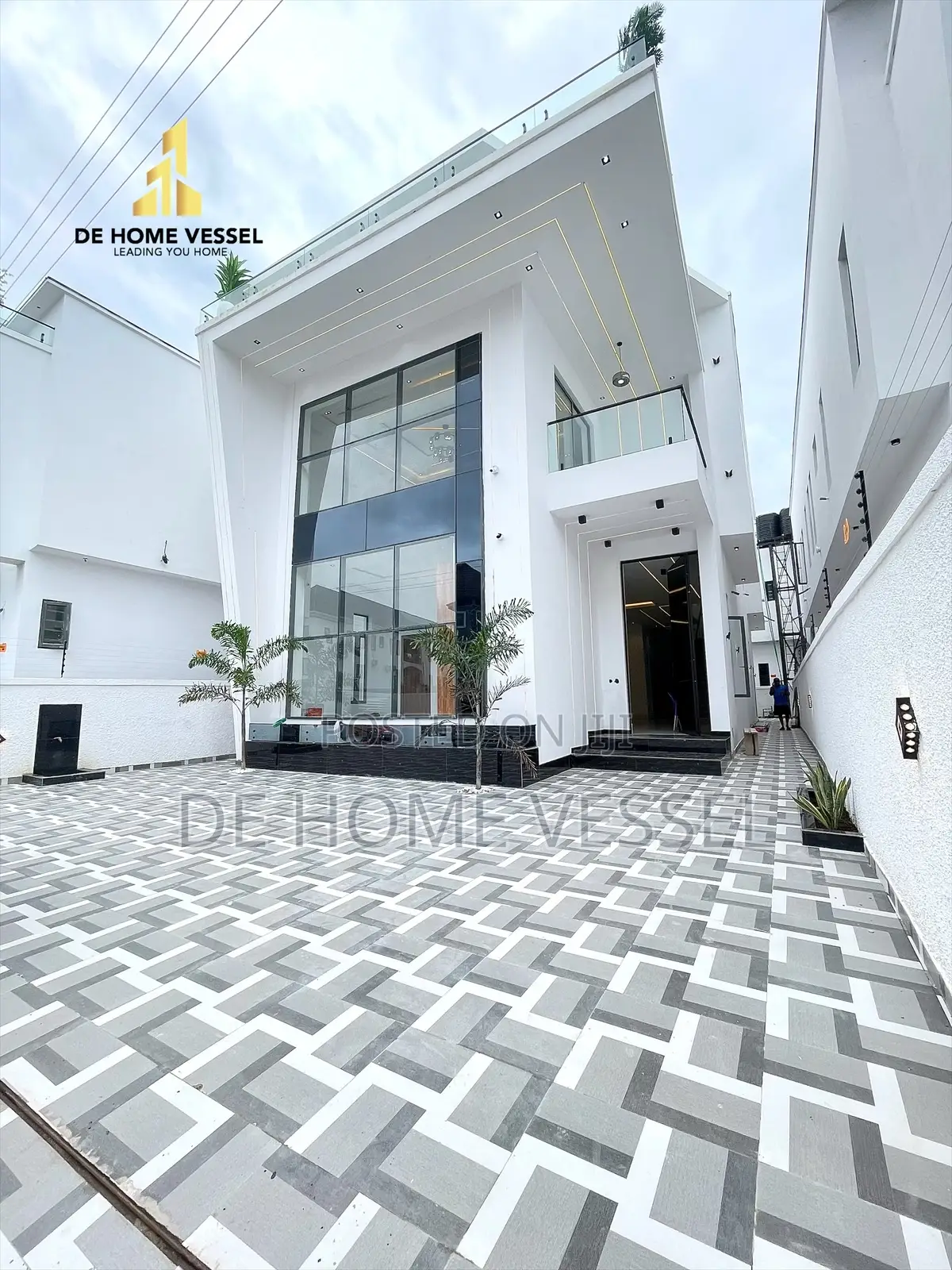 5bdrm Duplex in Ajah for sale