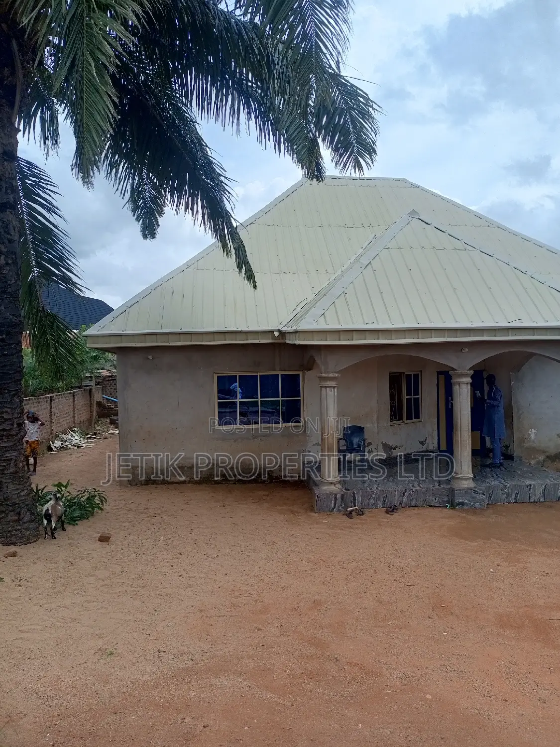 3bdrm Bungalow in Hotel Lucia, Makurdi for sale