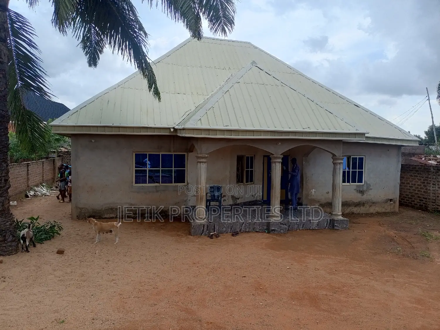 3bdrm Bungalow in Hotel Lucia, Makurdi for sale