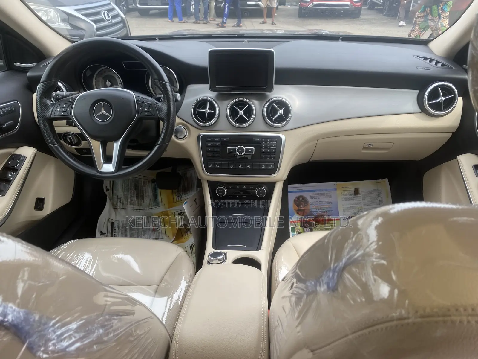 Mercedes-Benz GLA 250 2015 Brown