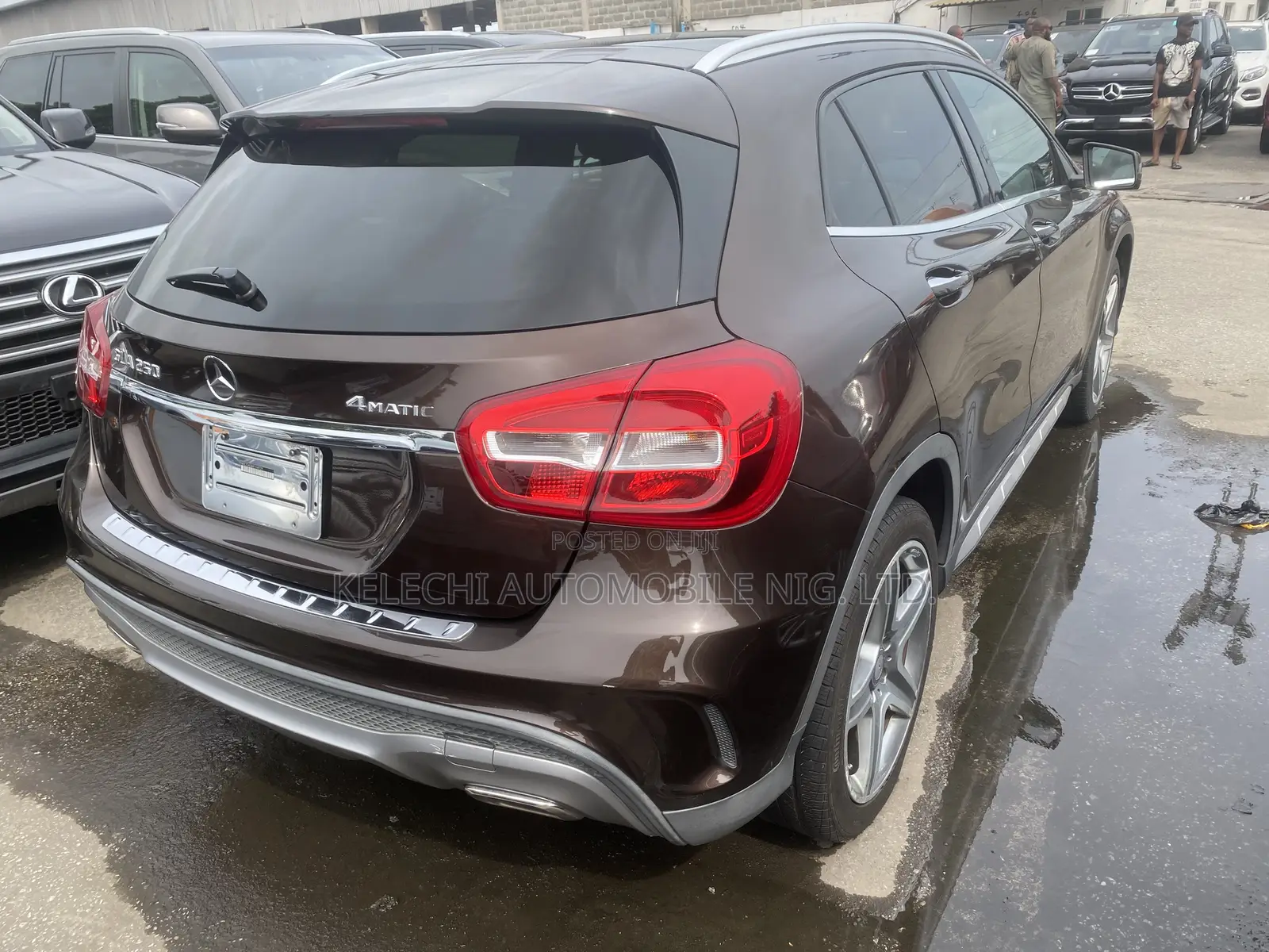 Mercedes-Benz GLA 250 2015 Brown