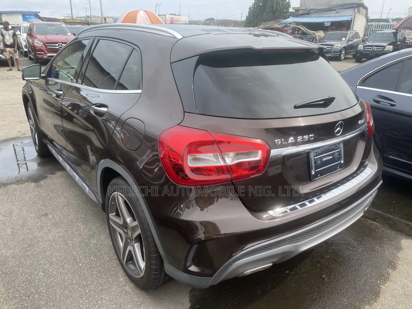 Mercedes-Benz GLA 250 2015 Brown