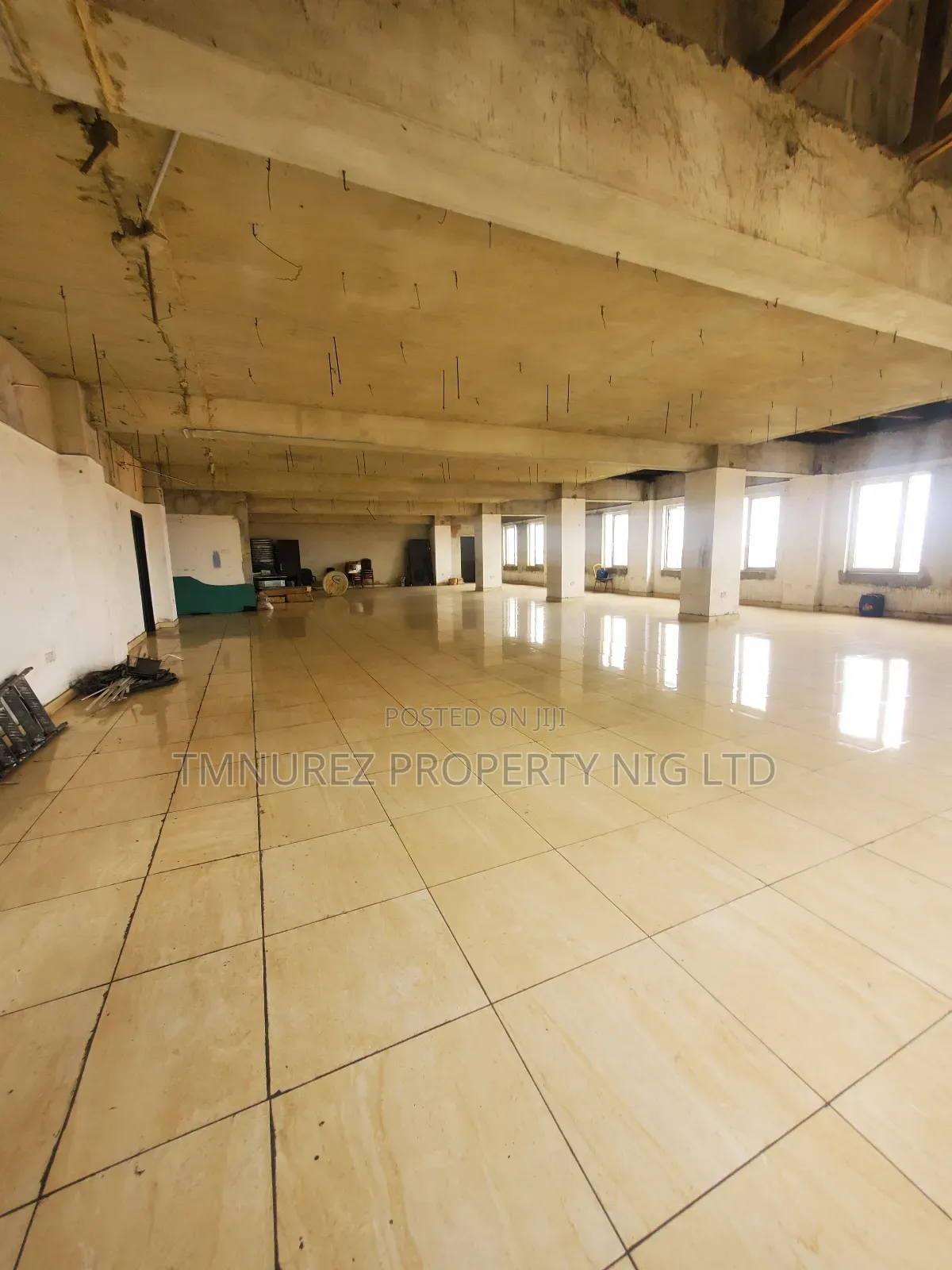 Office Space for Rent at Jakande Axis
