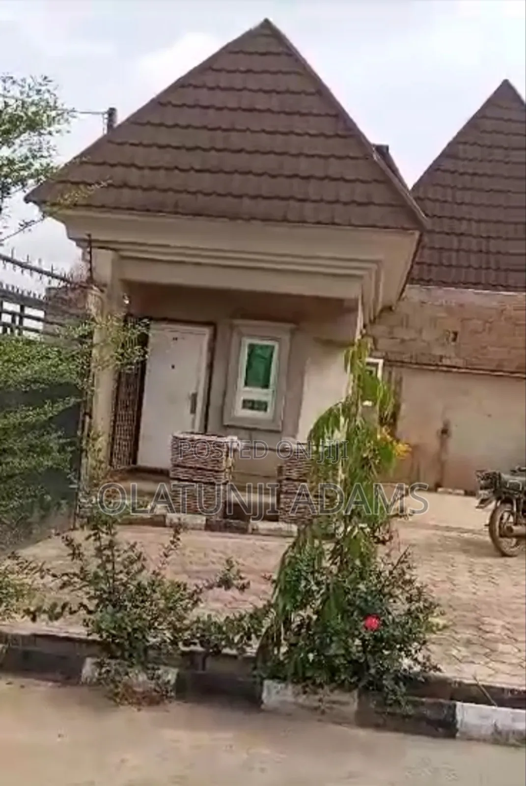 Furnished 4bdrm Penthouse in Federal Housing, Osogbo for sale