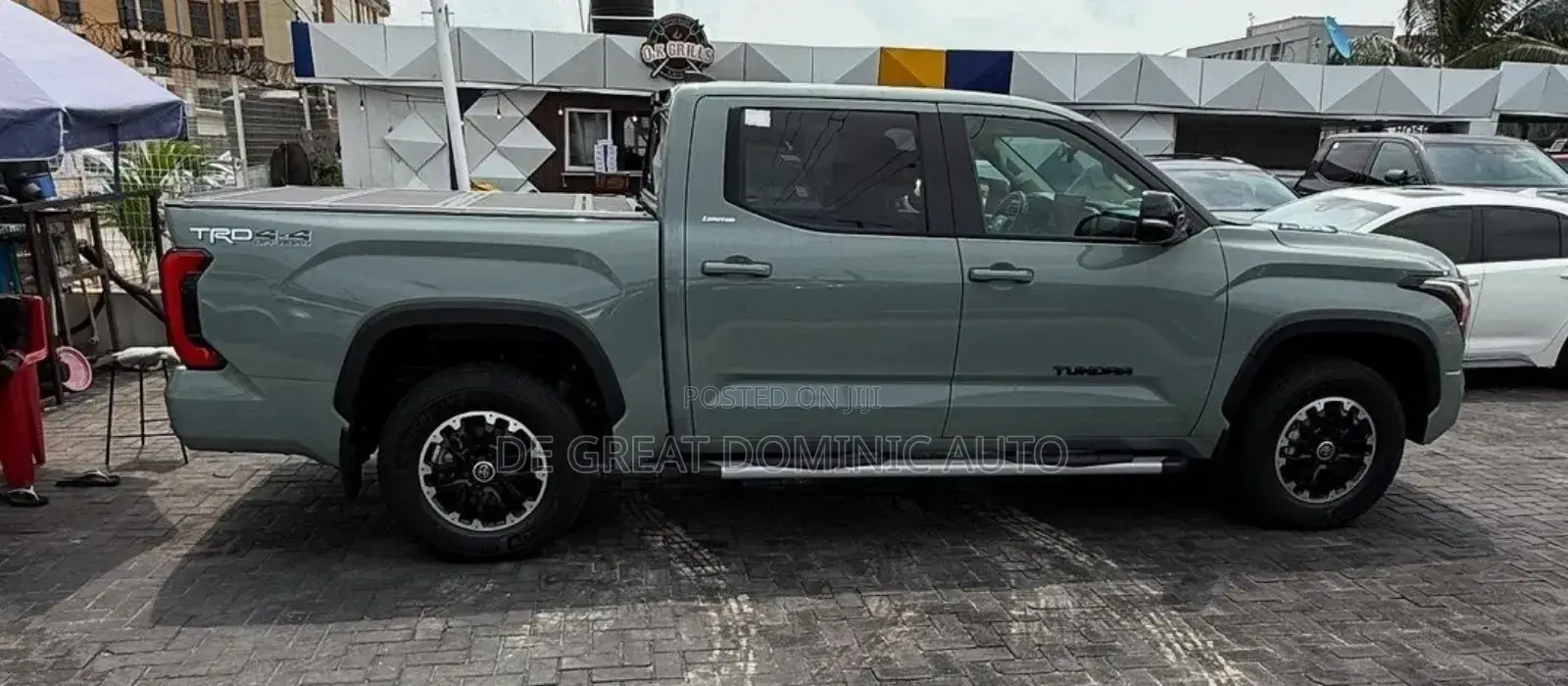 Rolling Boot Cover for Toyota Tundra New Model