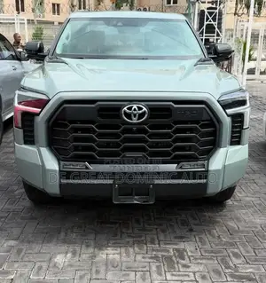 Rolling Boot Cover for Toyota Tundra New Model