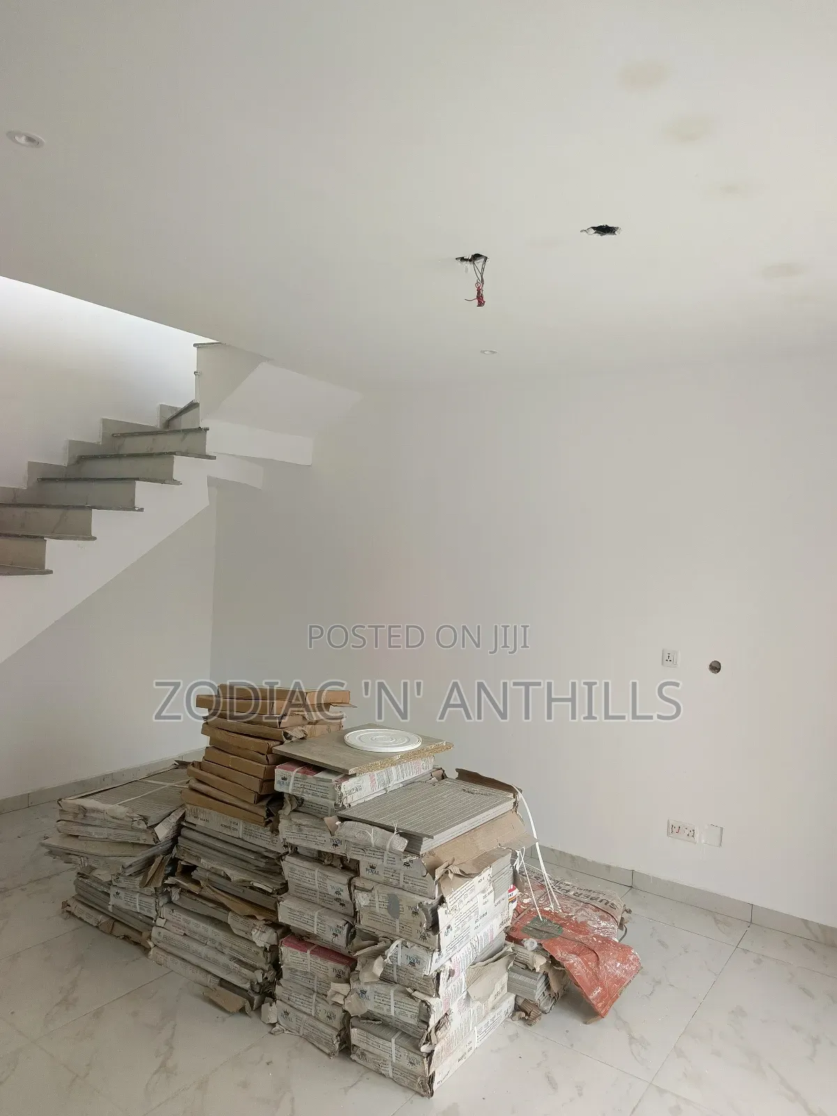 6bdrm Duplex in Maplewood Estate Oko for sale