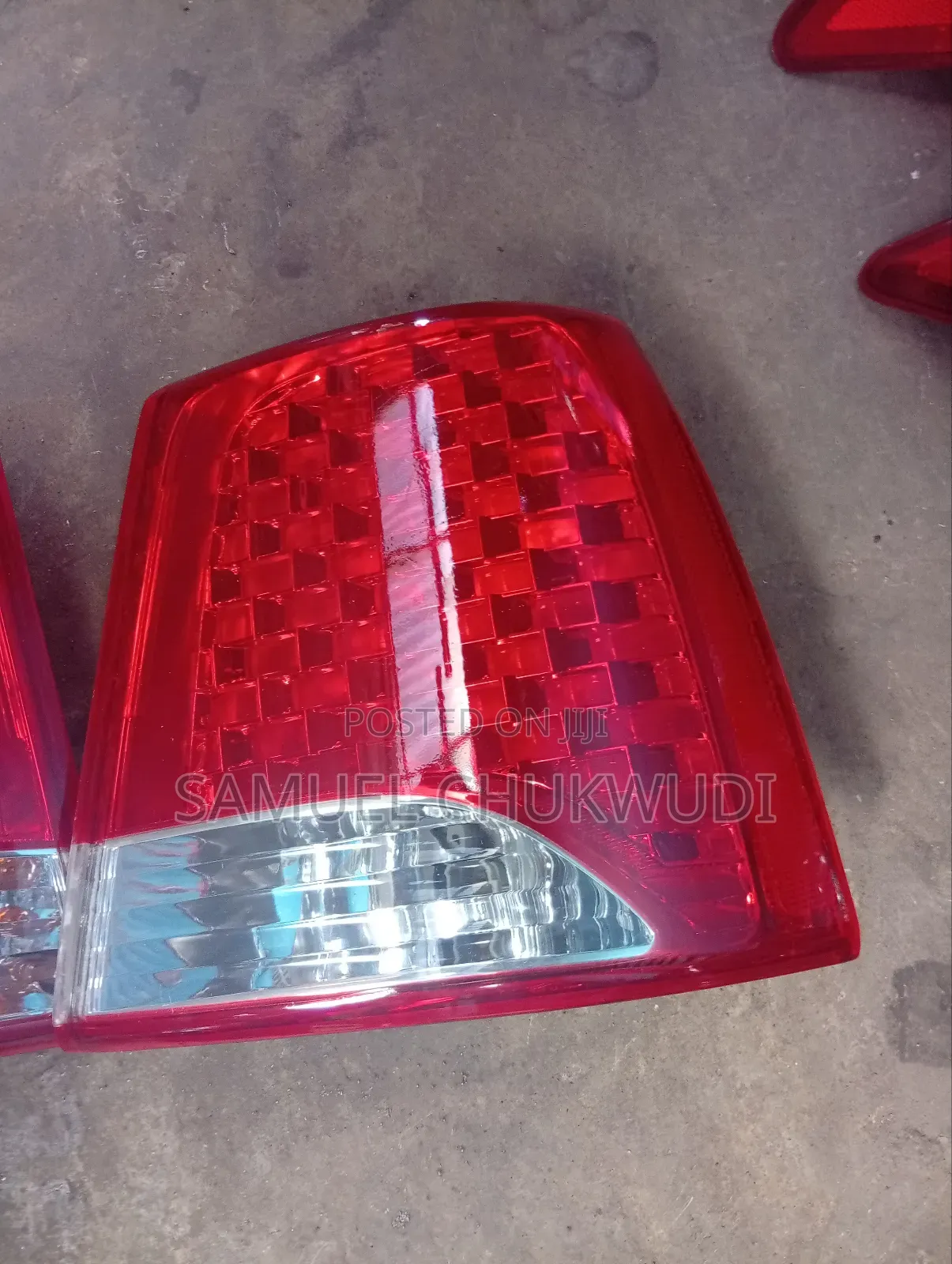 Kia Sorento 2012-2014 Back Light