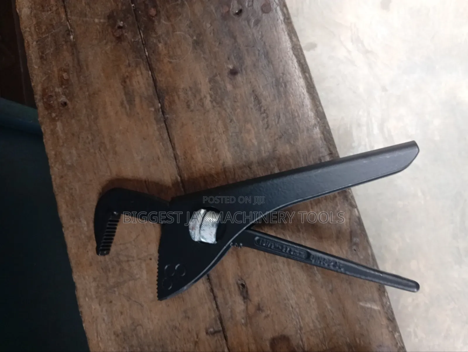 Footprint Wrench/ German Pipe Wrench 10"