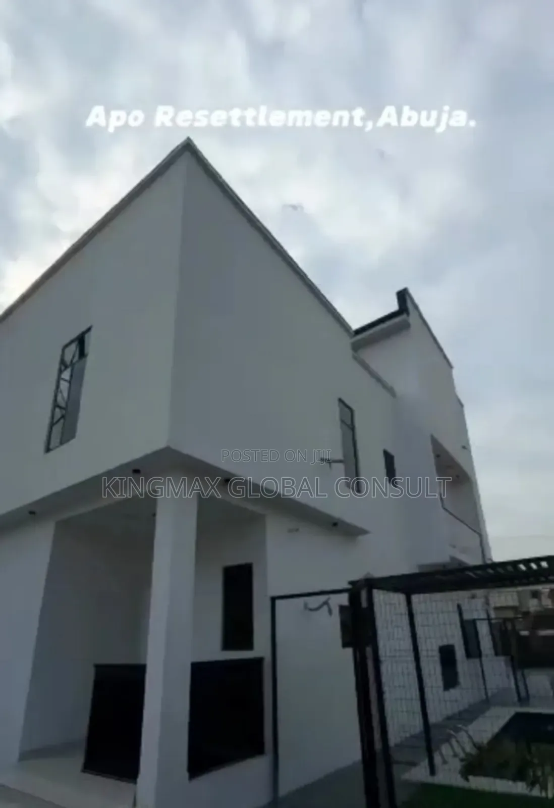 Furnished 5bdrm Duplex in Apo Resettlement for sale