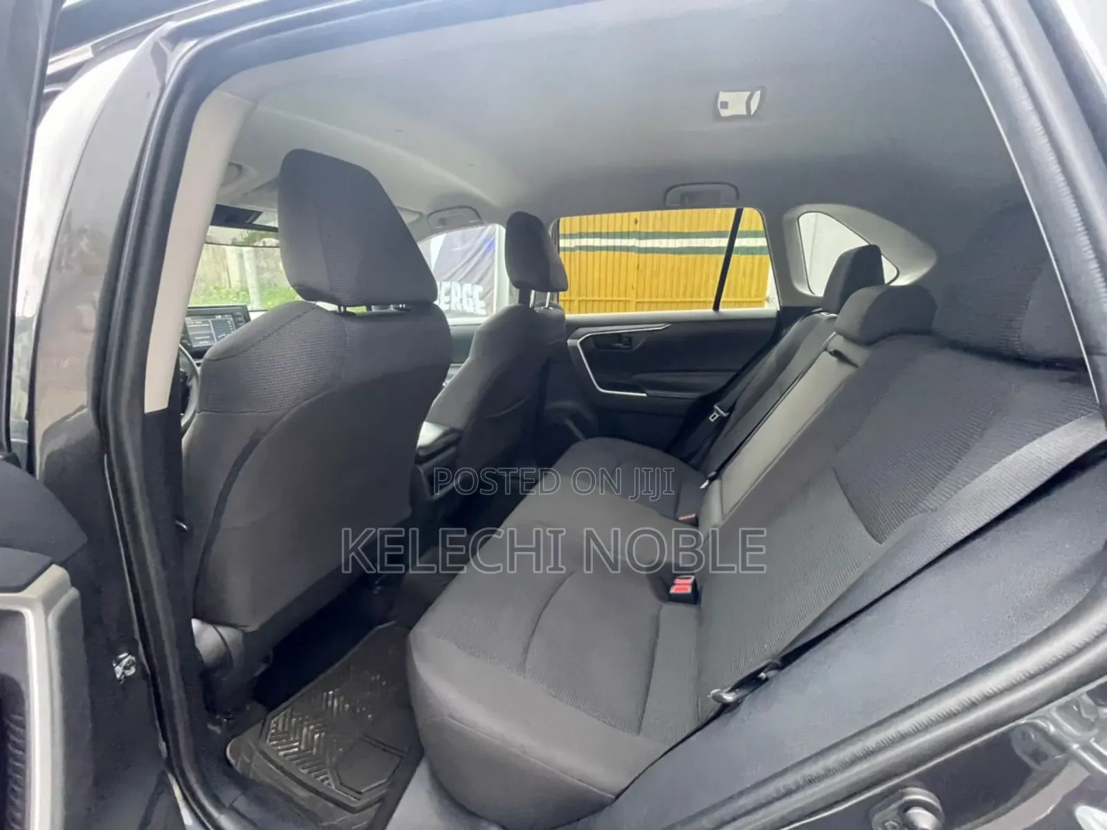 Toyota RAV4 XLE AWD 2019 Gray