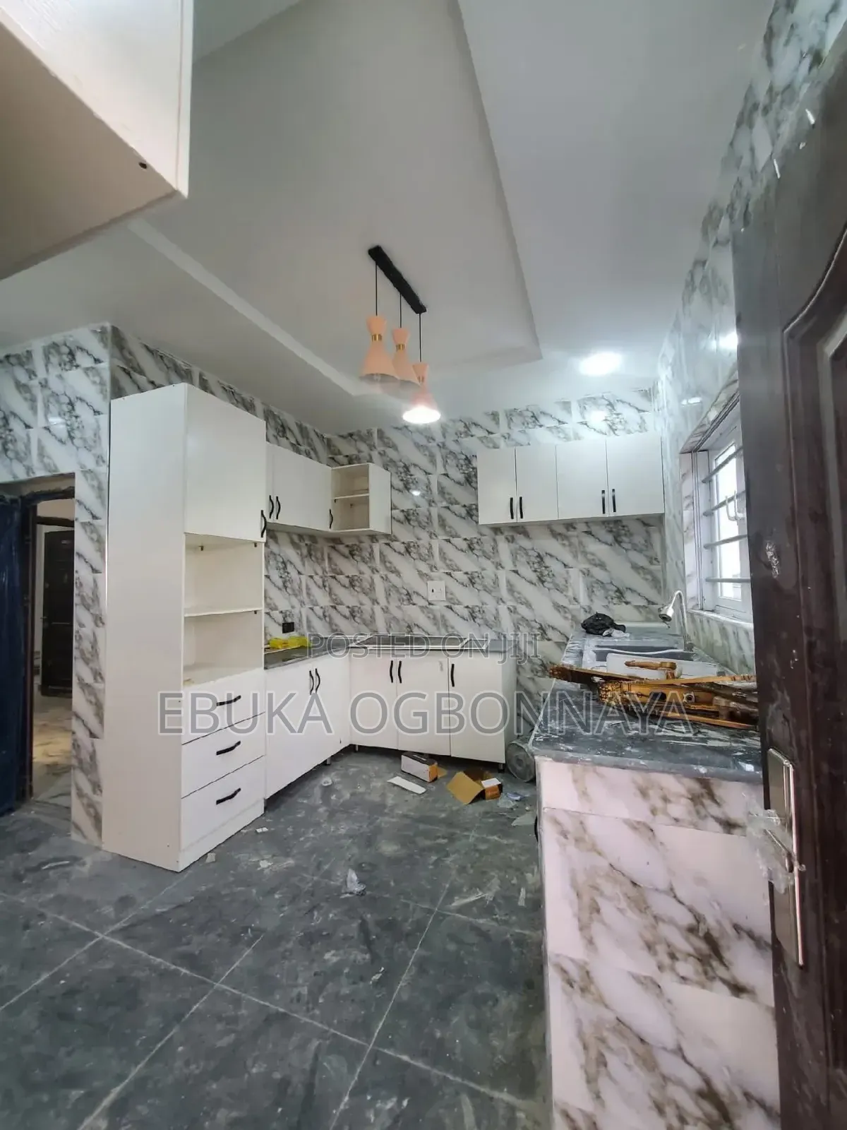 3bdrm Block of Flats in Royal Estate, Rumuahalu for rent