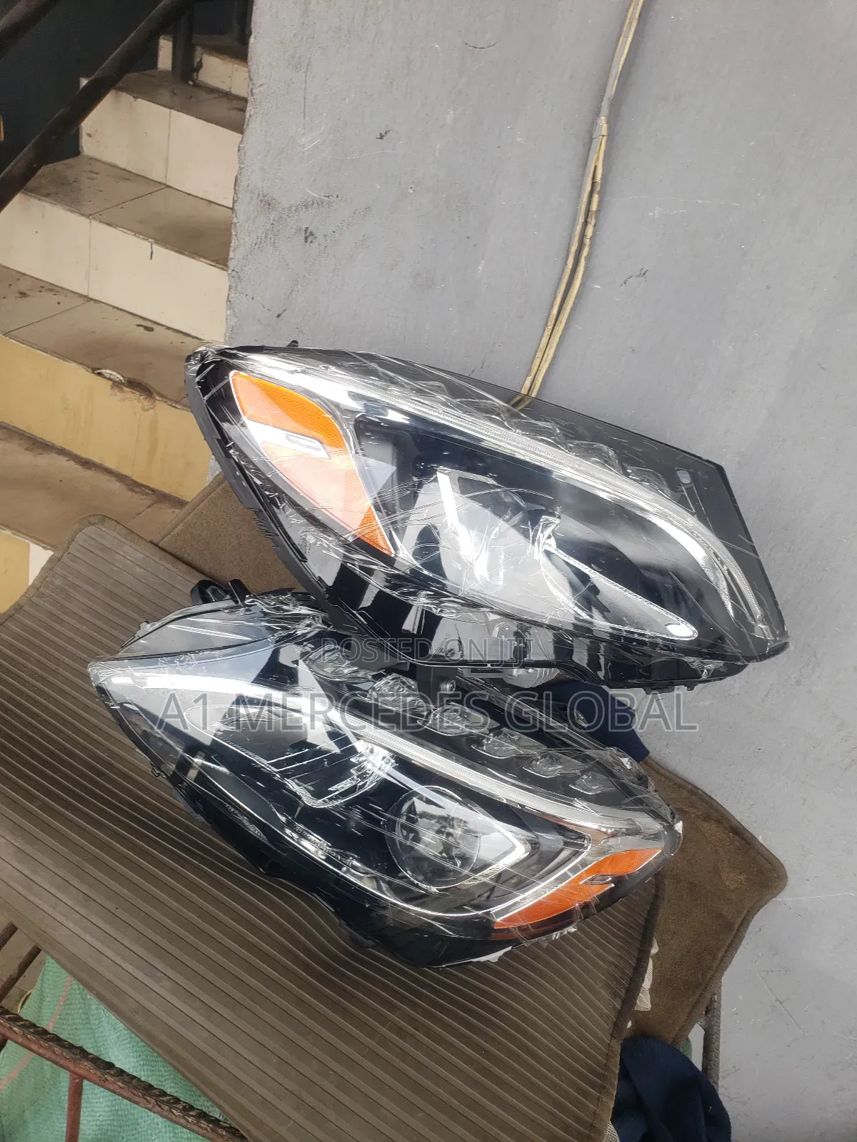 Mercedes-Benz C400 W205 Single Charger Headlights