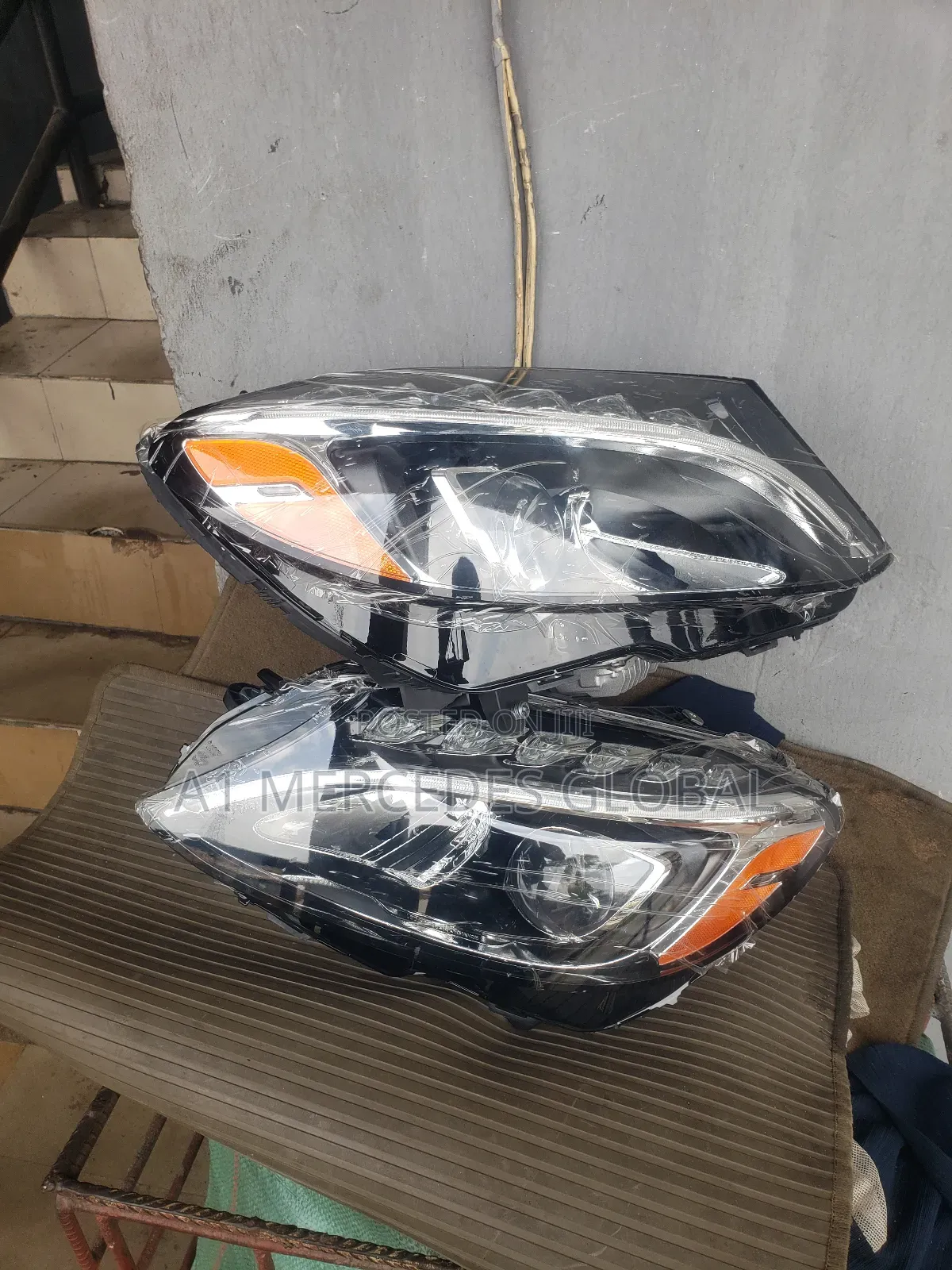 Mercedes-Benz C400 W205 Single Charger Headlights