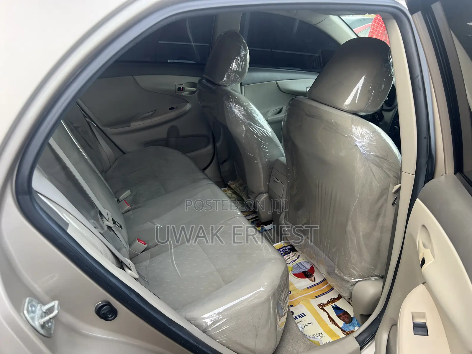 Toyota Corolla LE 4dr Sedan (1.8L 4cyl 4A) 2010 Gold