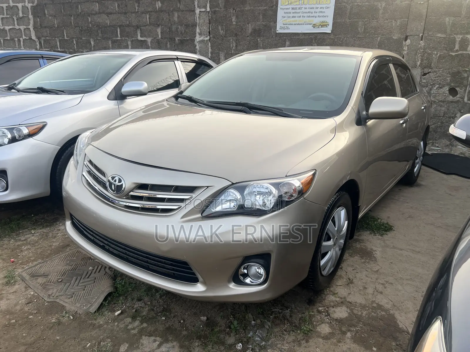 Toyota Corolla LE 4dr Sedan (1.8L 4cyl 4A) 2010 Gold