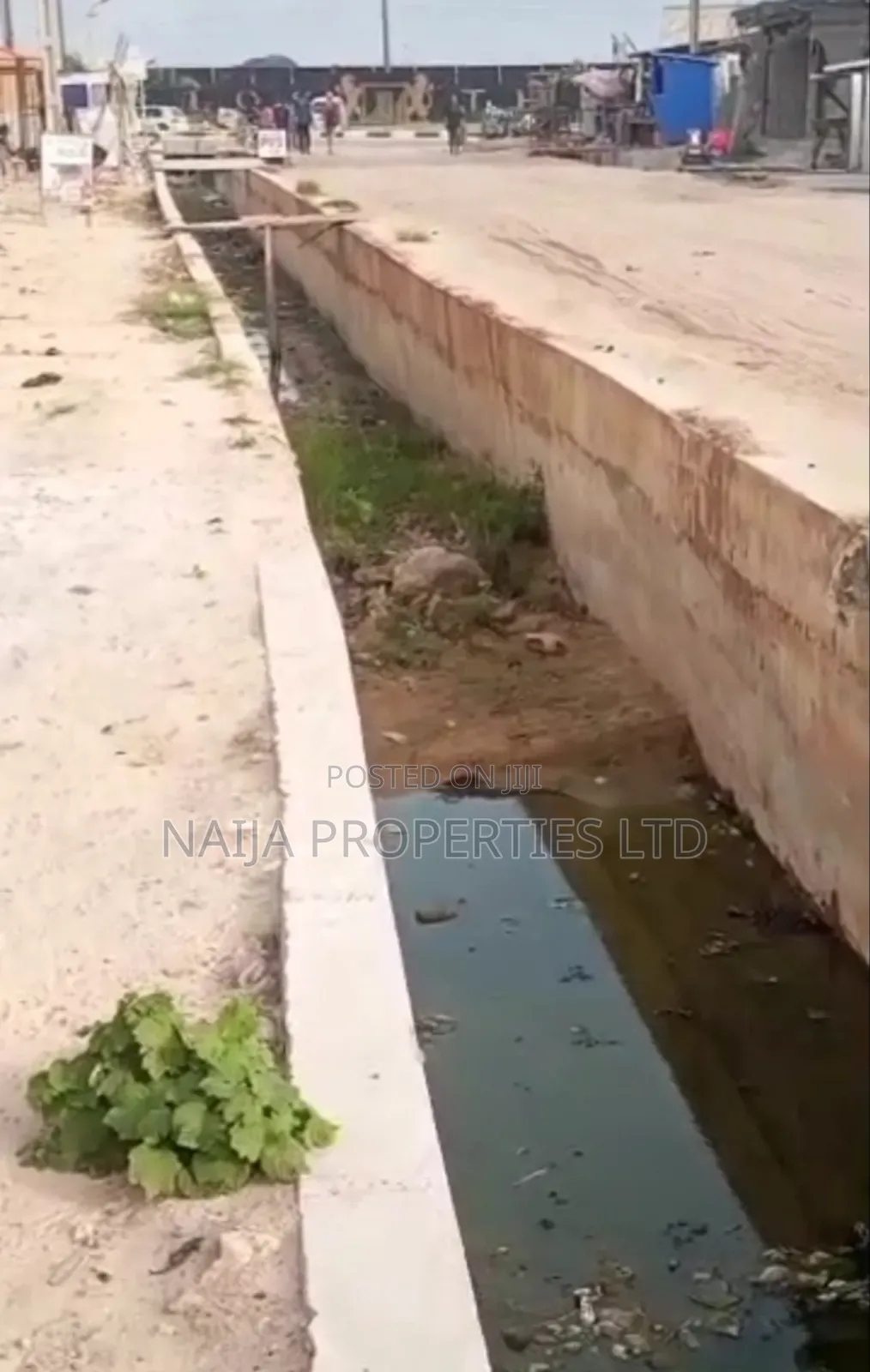 A Plot and Half at Aiyeteju,Just by the Express Way for Sale