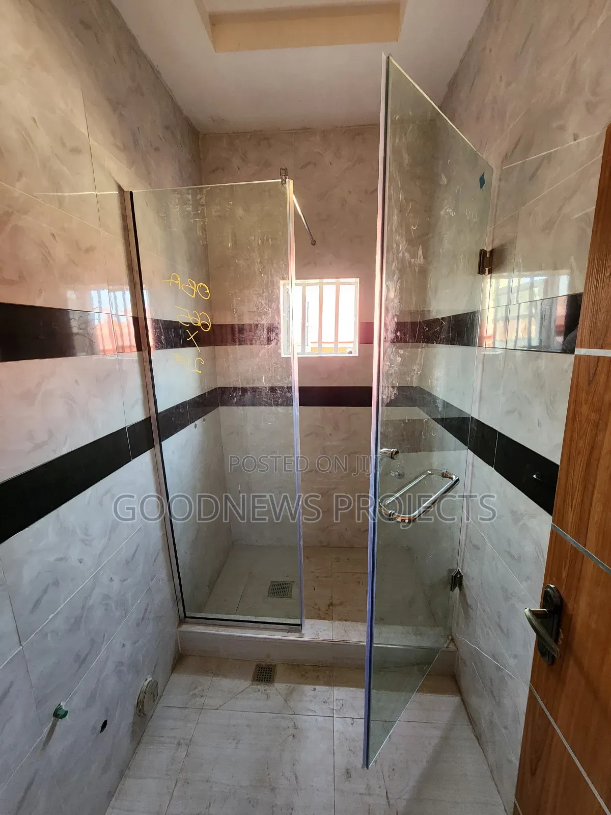 Clear Tempered Shower Door