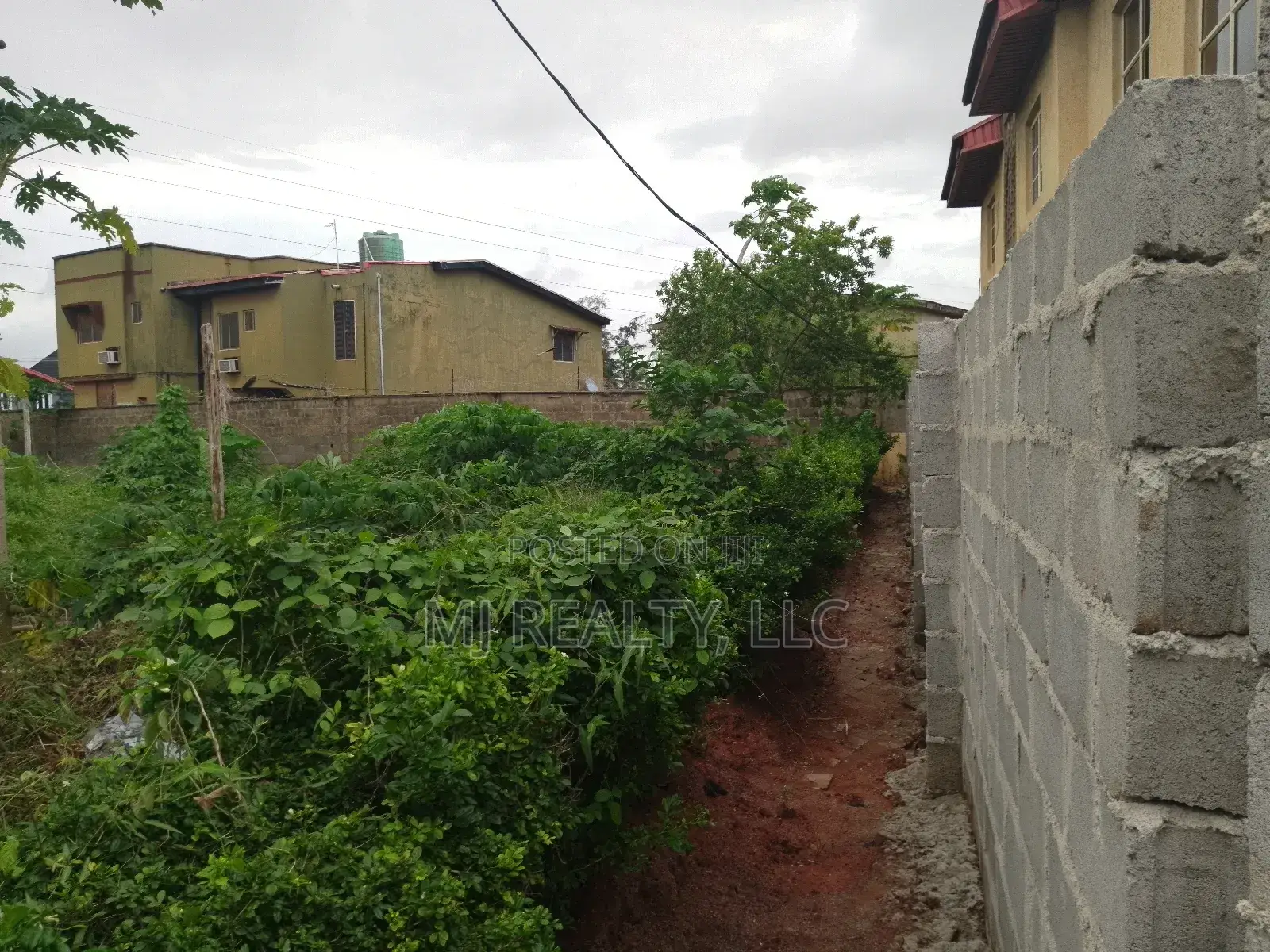One Plot of Bare Land Off Okunola Bus Stop