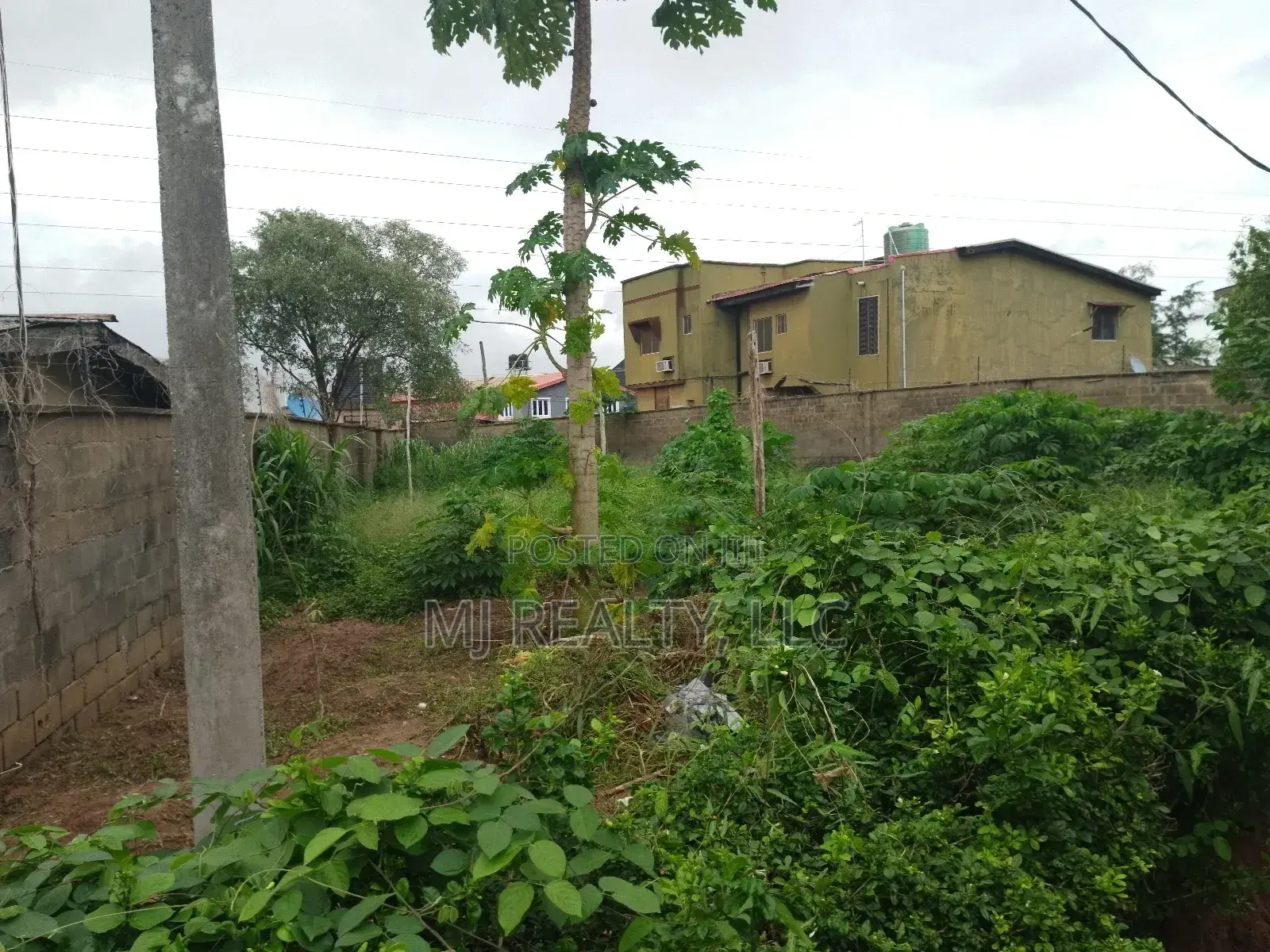 One Plot of Bare Land Off Okunola Bus Stop