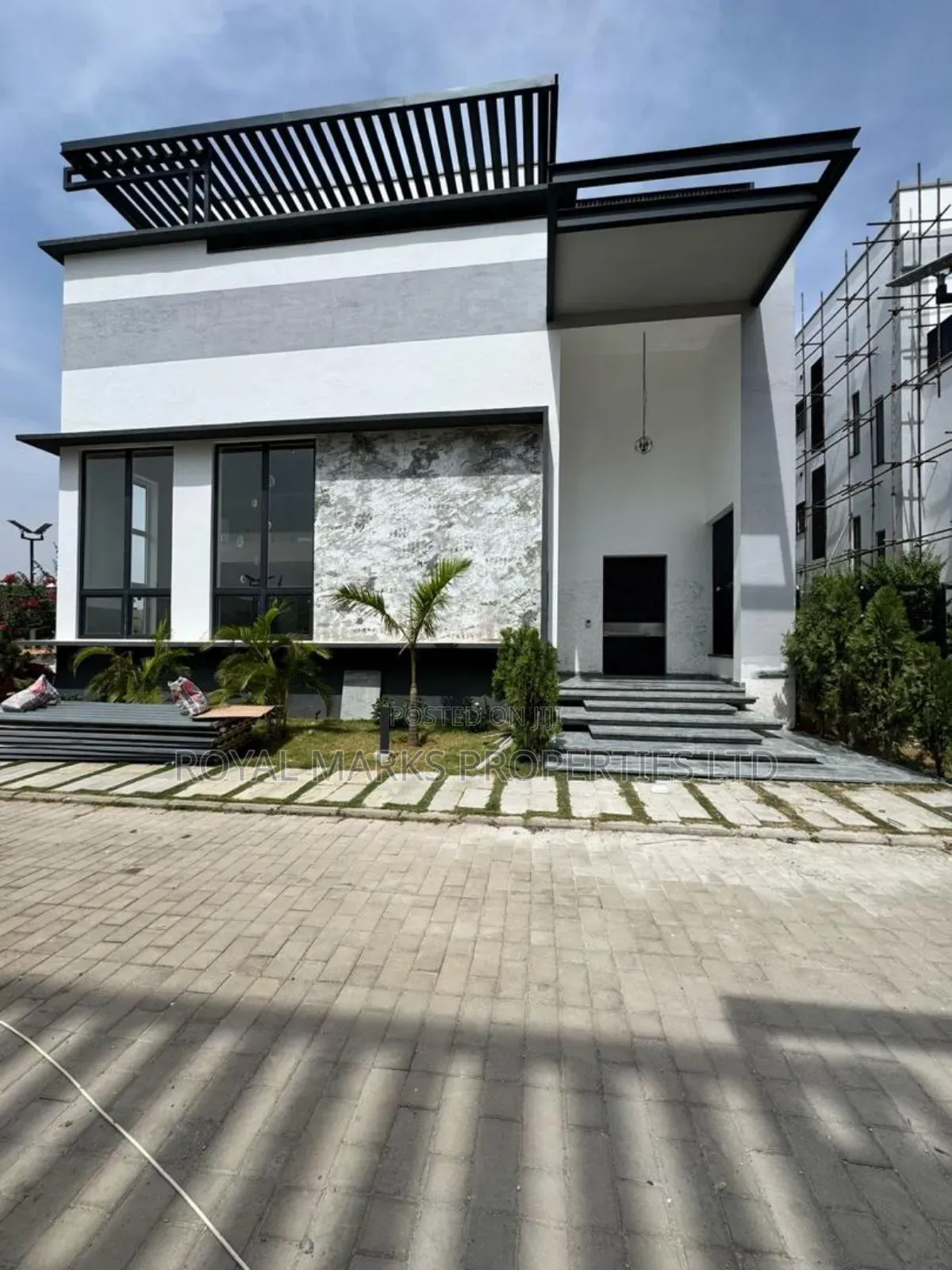 5bdrm Duplex in Katampe Extension for sale