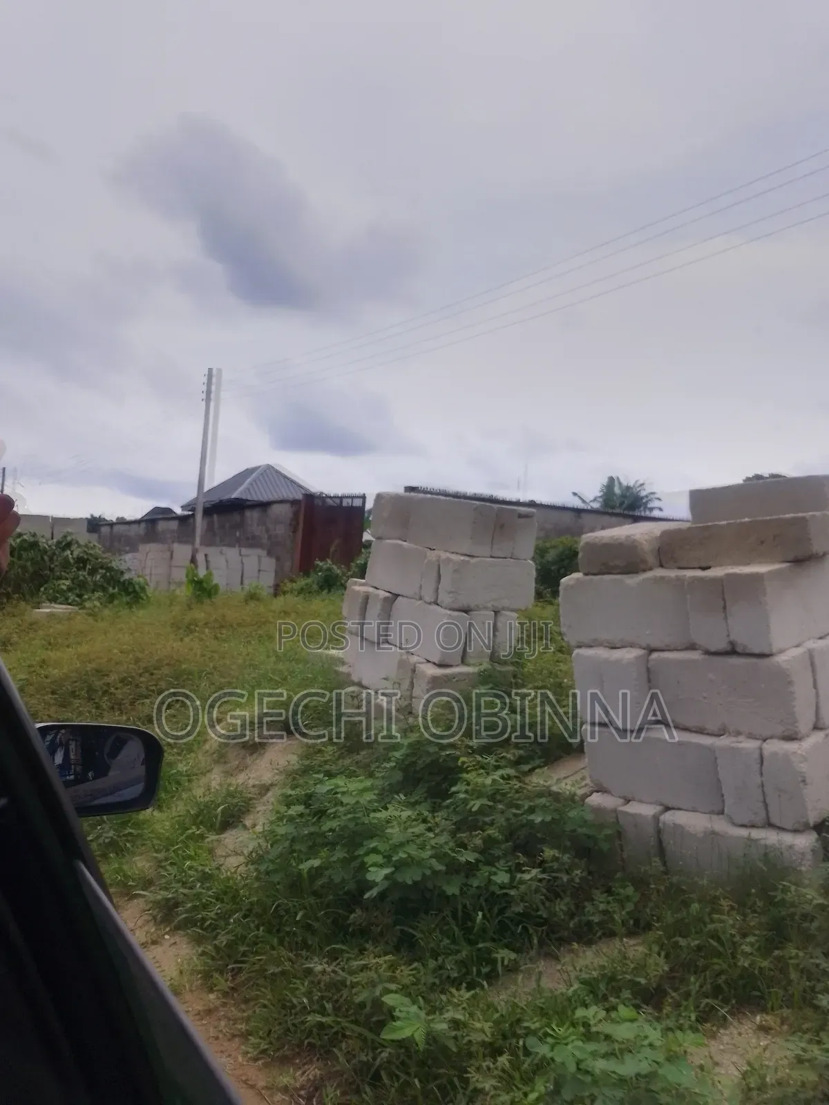 Distress Buy, Build and Pack in Plots at Rumukurushi
