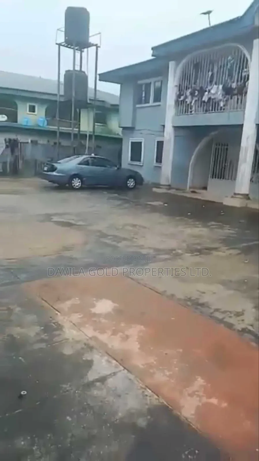 12bdrm Block of Flats in Benin City for sale