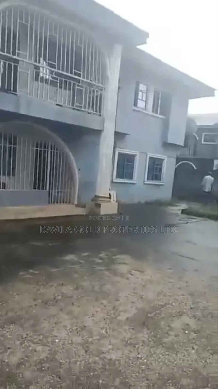 12bdrm Block of Flats in Benin City for sale