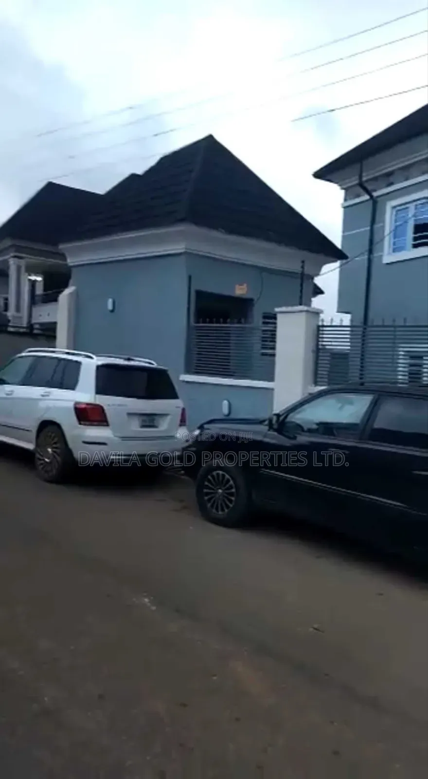 12bdrm Block of Flats in Benin City for sale