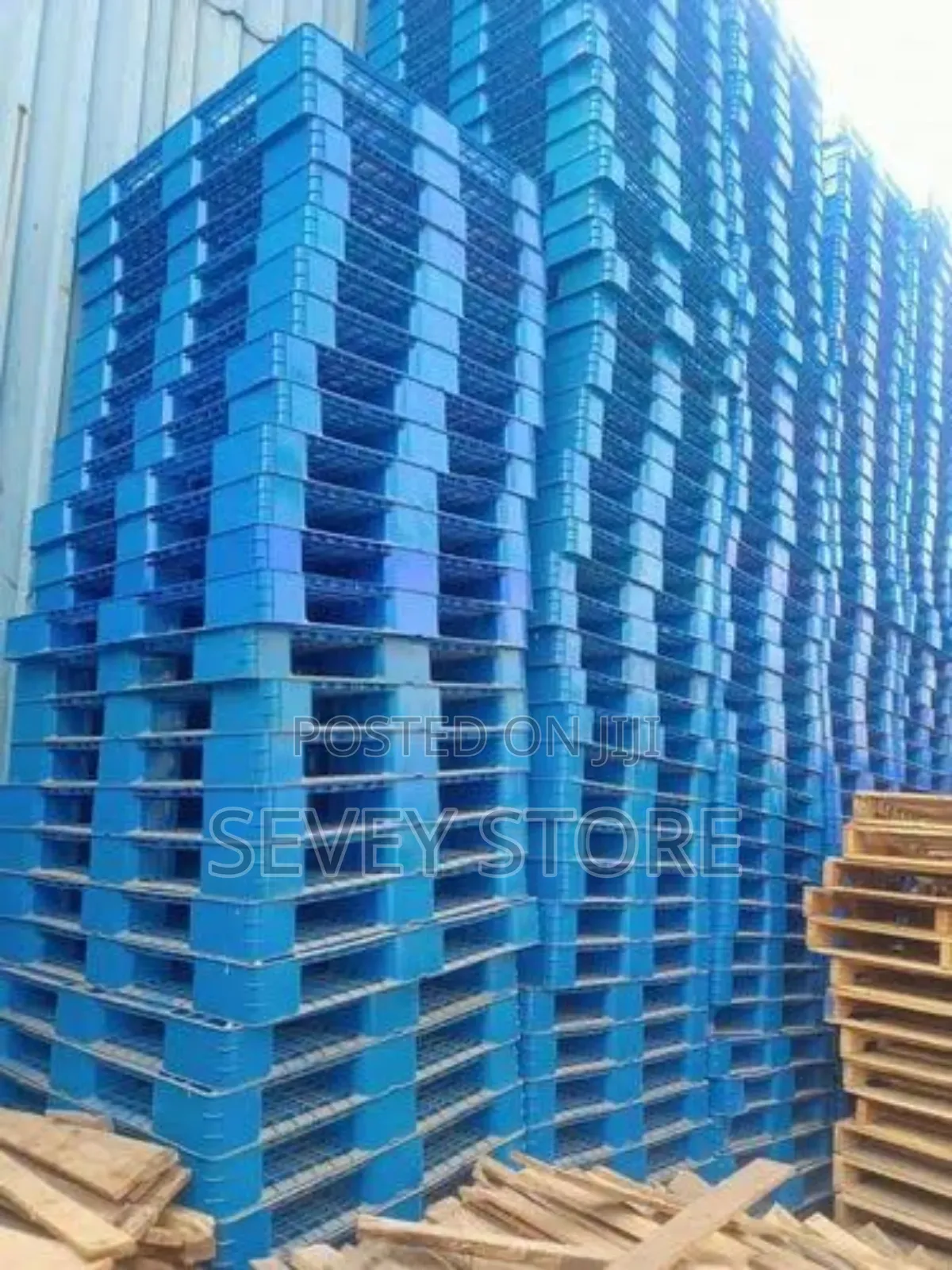 Plastic Pallets for Warehousing