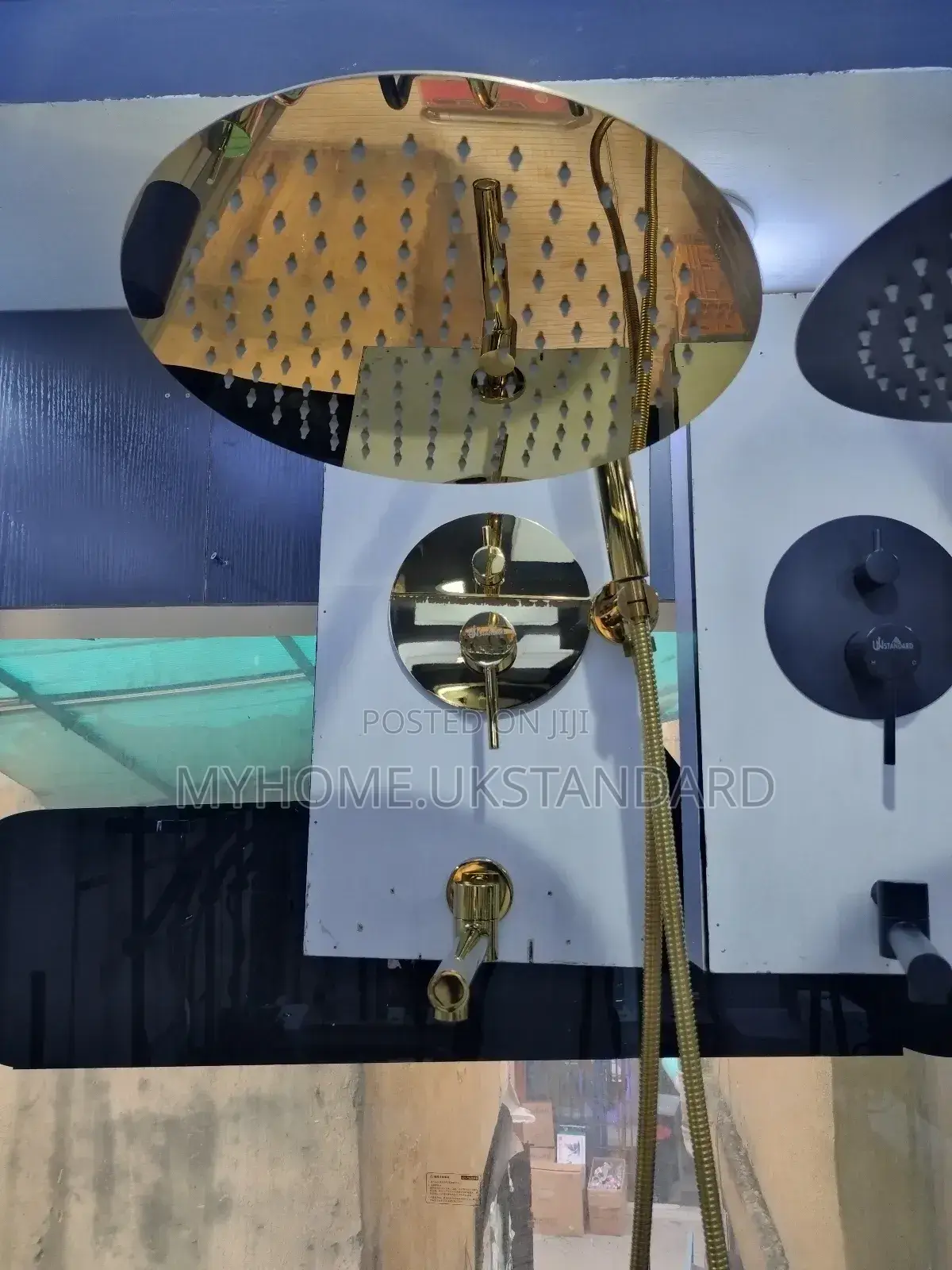Condit Shower Mixer With Movable Tap