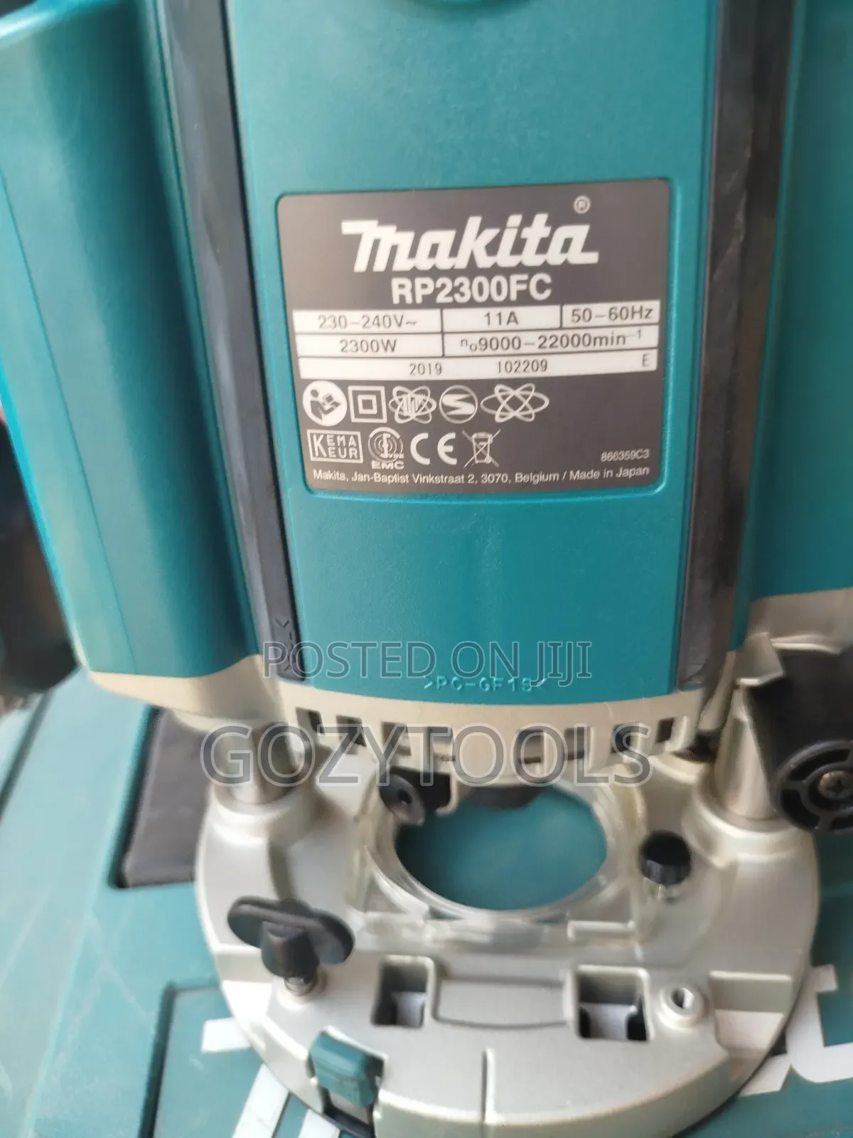 Makita Electric Router Machine