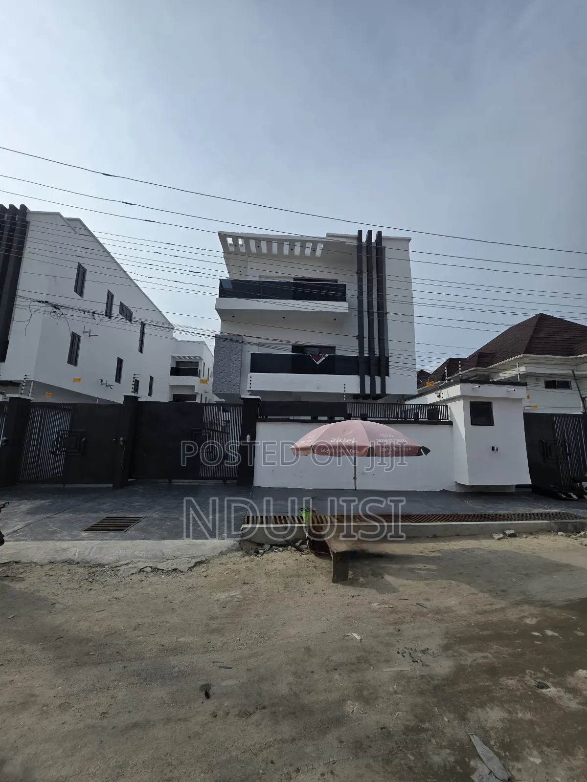 5bdrm Duplex in Ologolo for sale