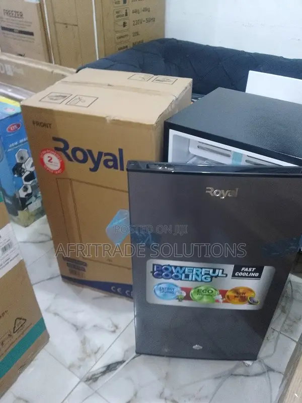 Royal 105 L Single‐Door Fridge – Crisper Drawer