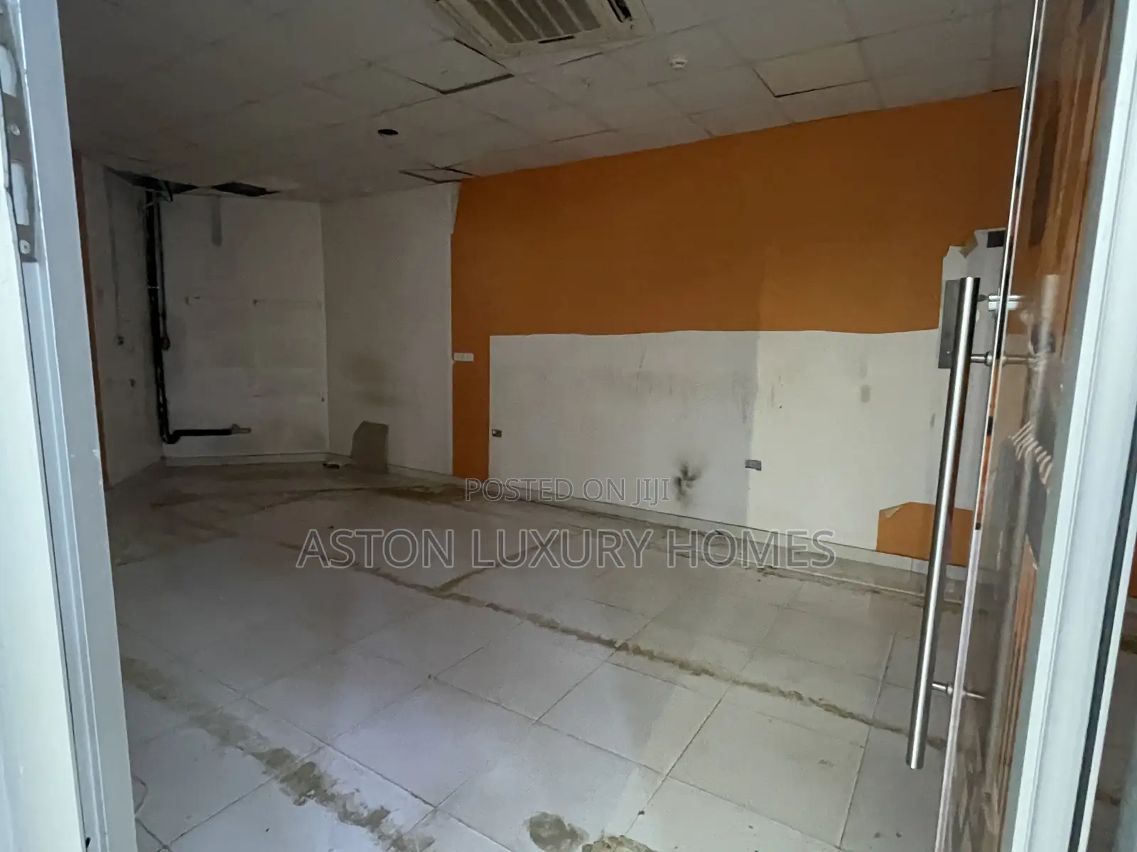 Premium 22 Sam Space for Rent