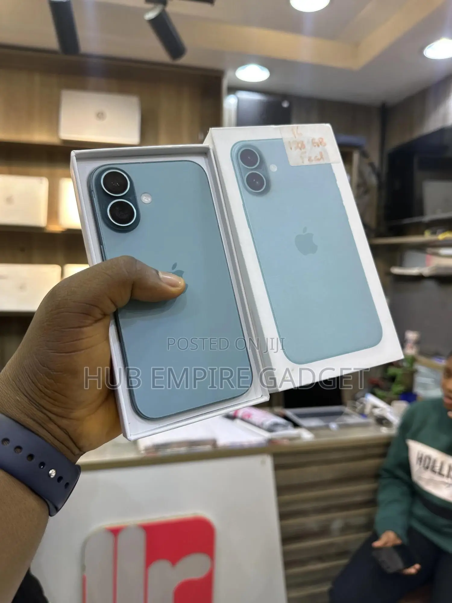 Apple iPhone 16 128 GB Green