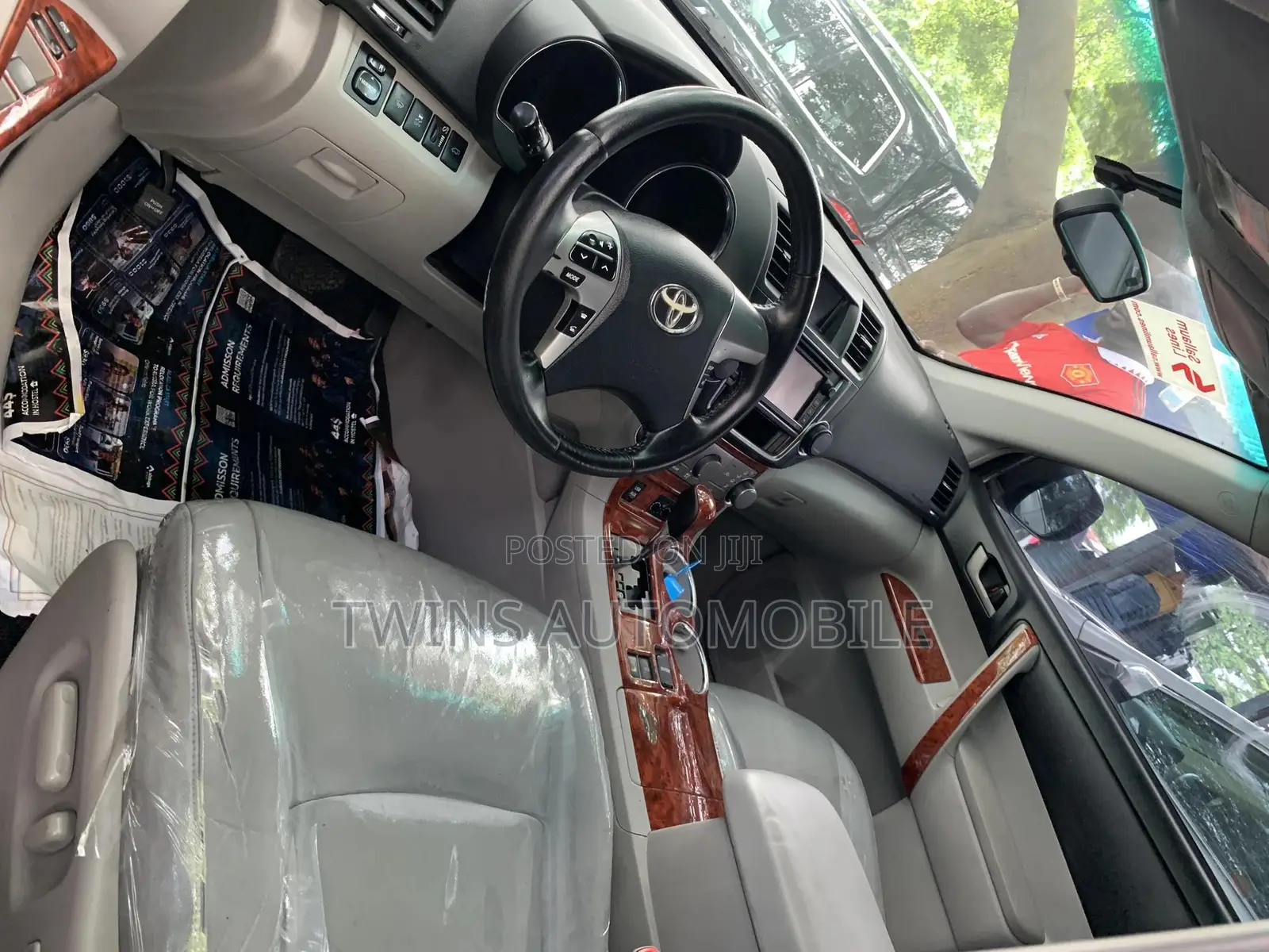 Toyota Highlander Limited 2012 Gray
