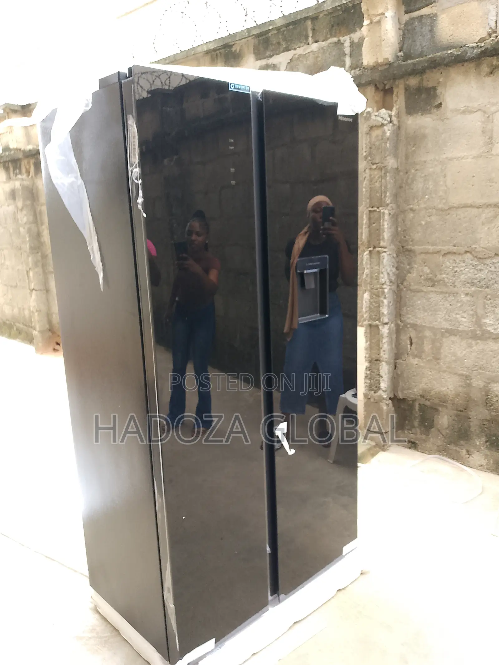 Quality Hisense Side By Side Refrigerator - 529l + Dispenser