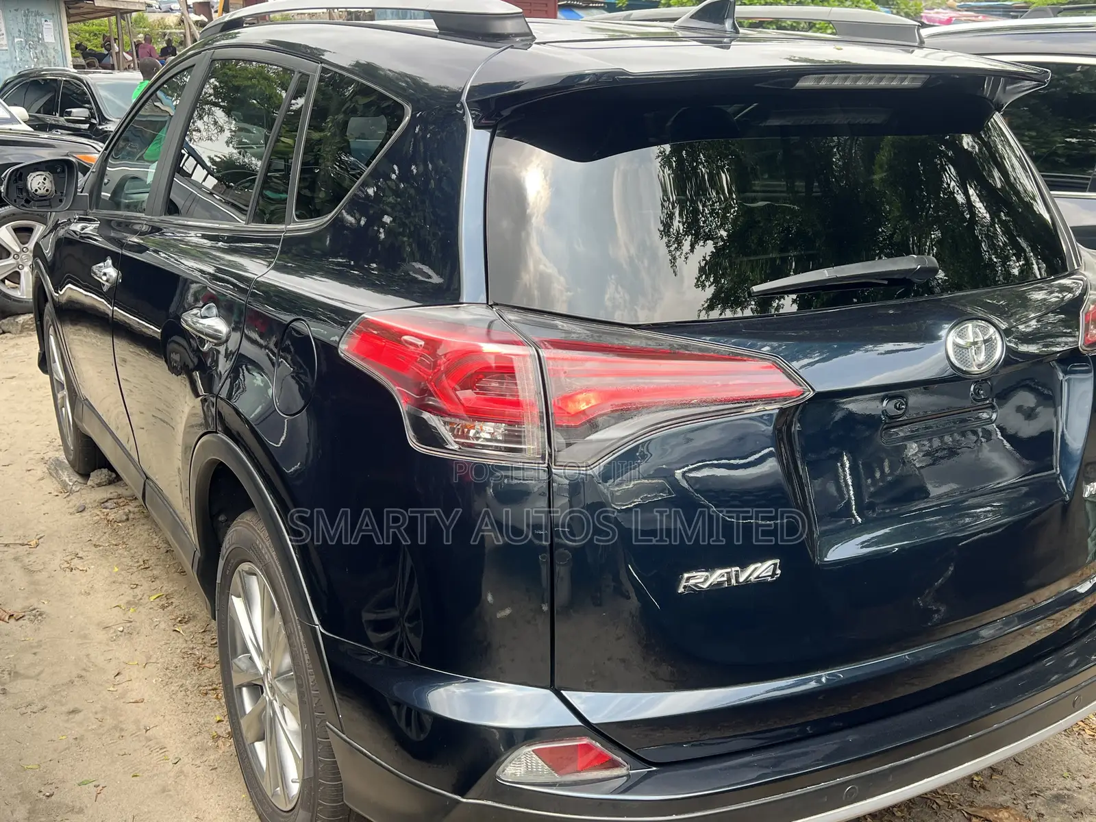Toyota RAV4 Platinum 4dr SUV AWD (2.5L 4cyl 6A) 2018 Blue