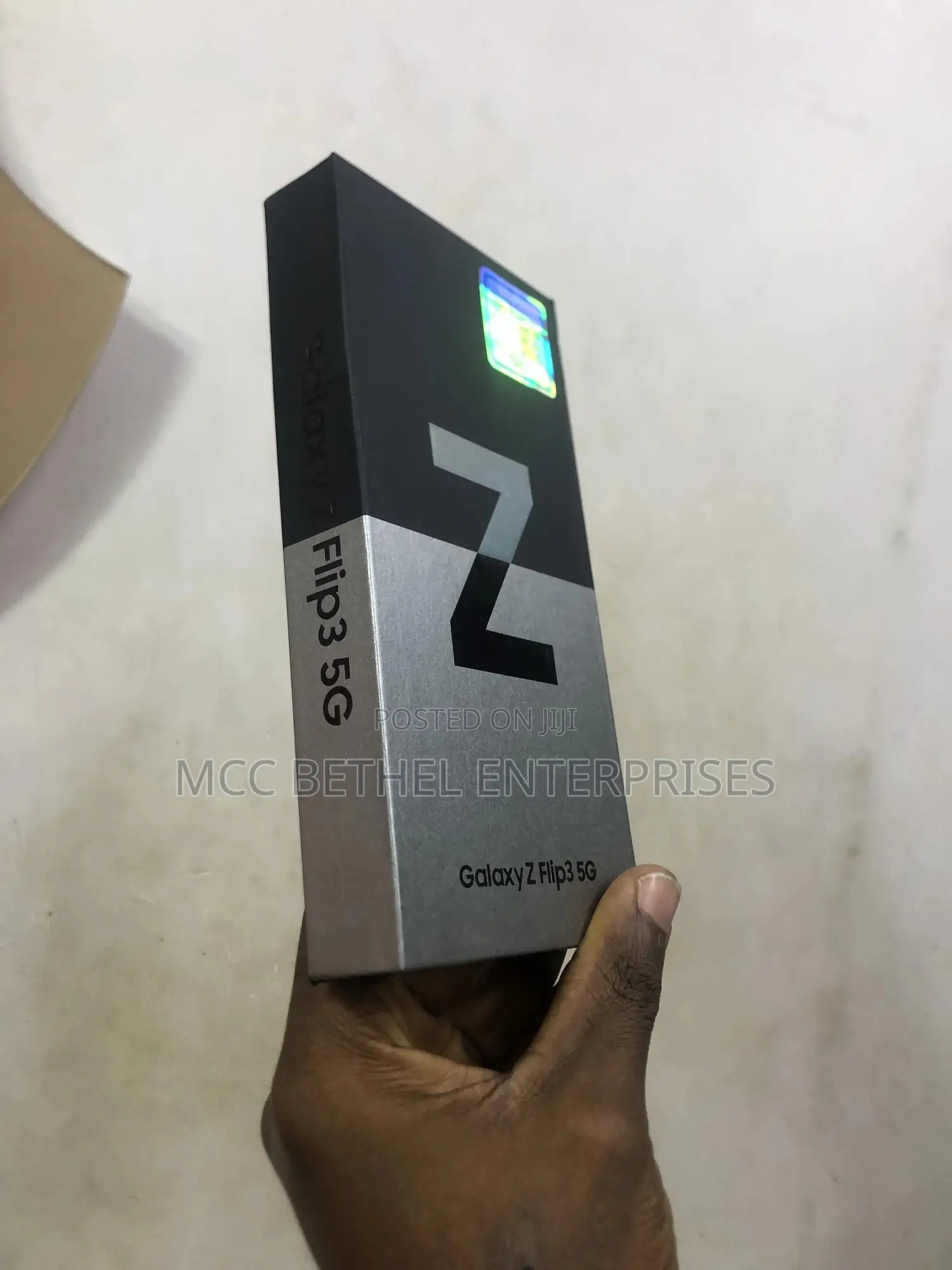 New Samsung Galaxy Z Flip3 5G 256 GB Purple