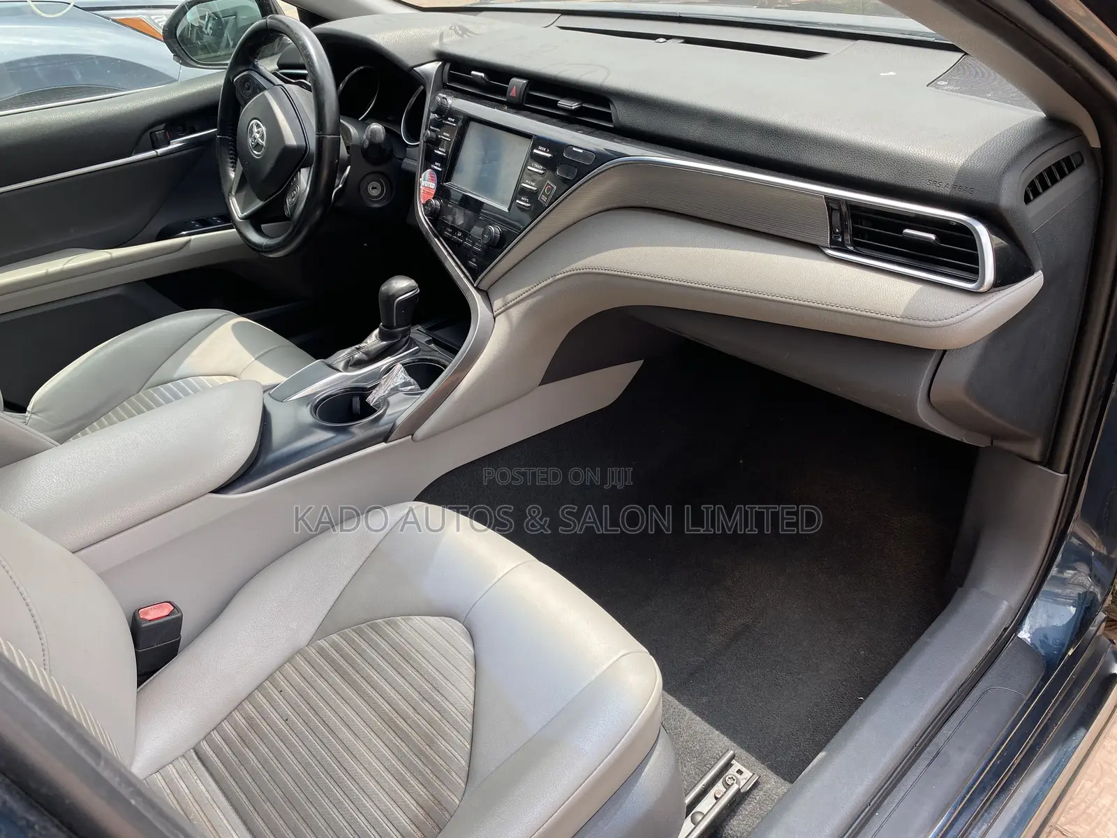 Toyota Camry 2018 Black