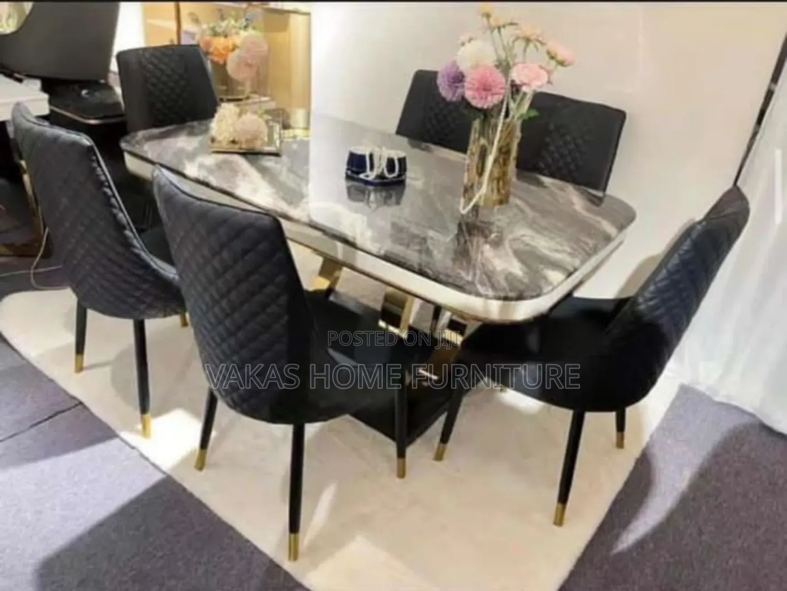 Luxury Mable Top Dinning