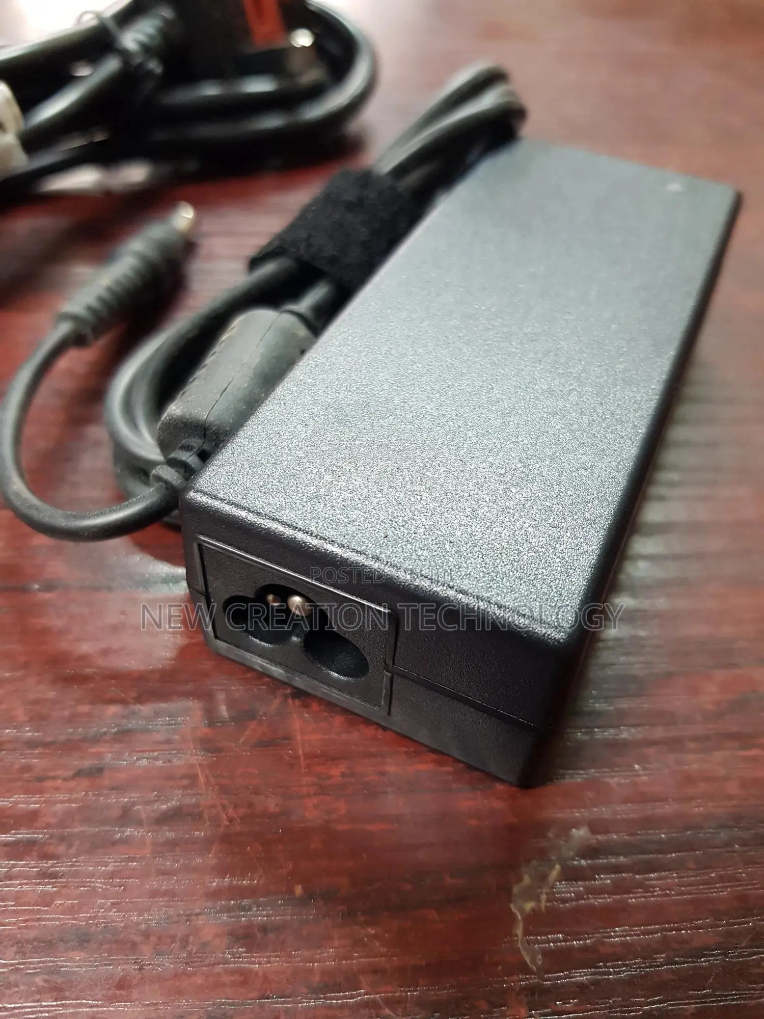 Toshiba Pa3714e-1ac3 65w 5.5*2.0mm Jack Ac Charger